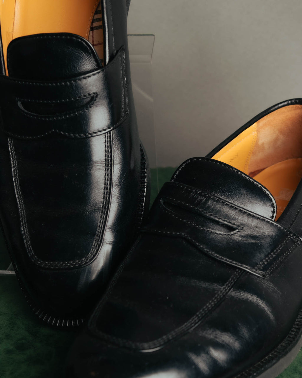 “Burberry London” 00’s-10’s Black leather penny loafers