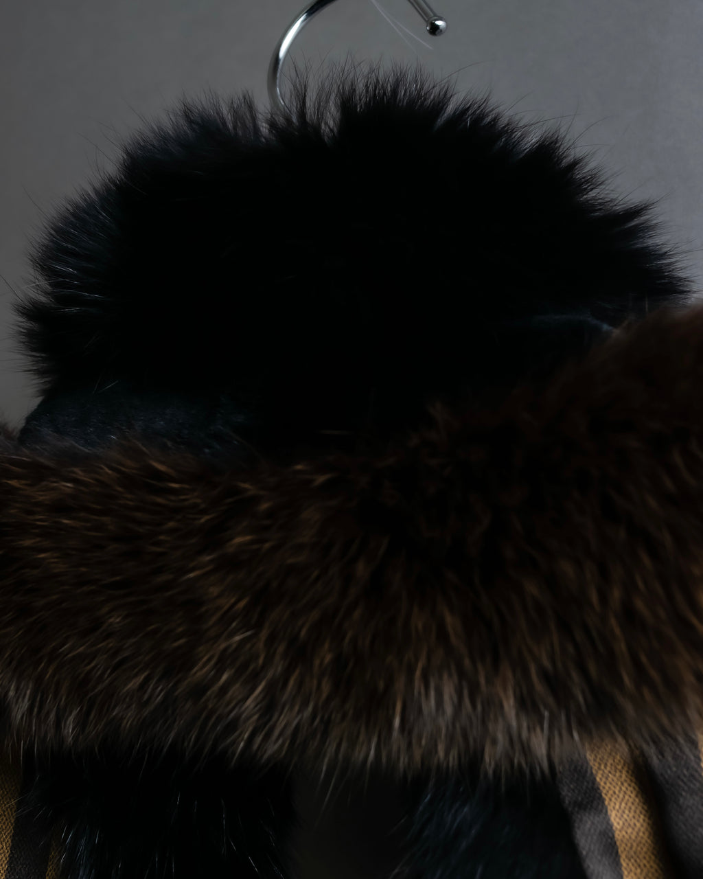 "FENDI" Two-tone striped fur docking stole