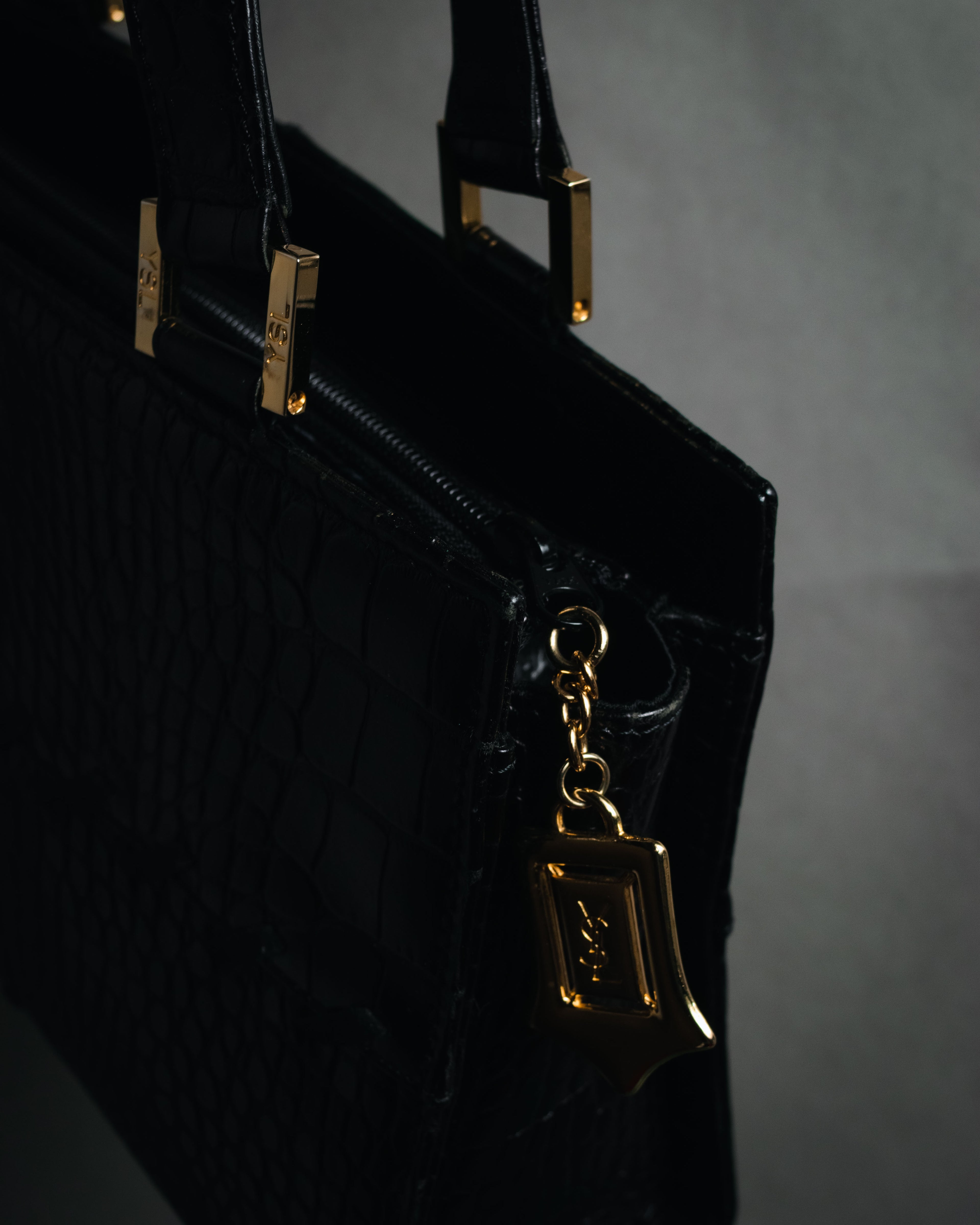 "YVES SAINT LAURENT" 90’s crocodile embossed lace up handbag