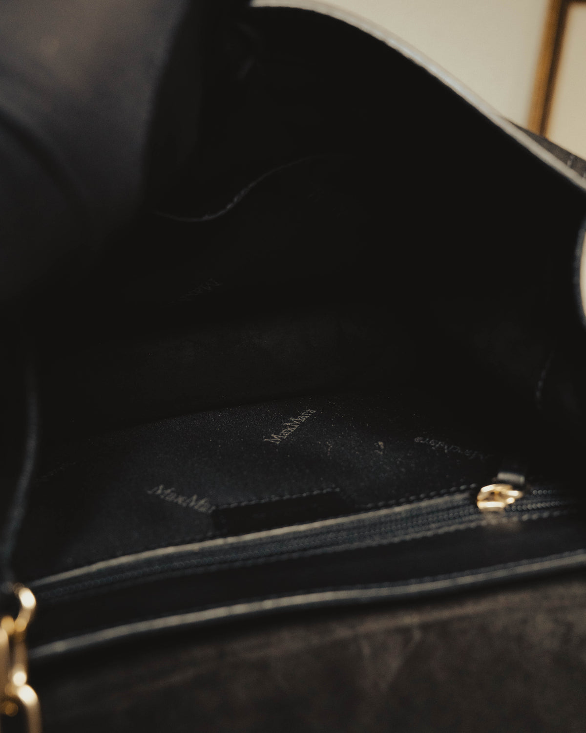 “Max Mara” Late 90’s-early 00’s exotic leather flap chain bag