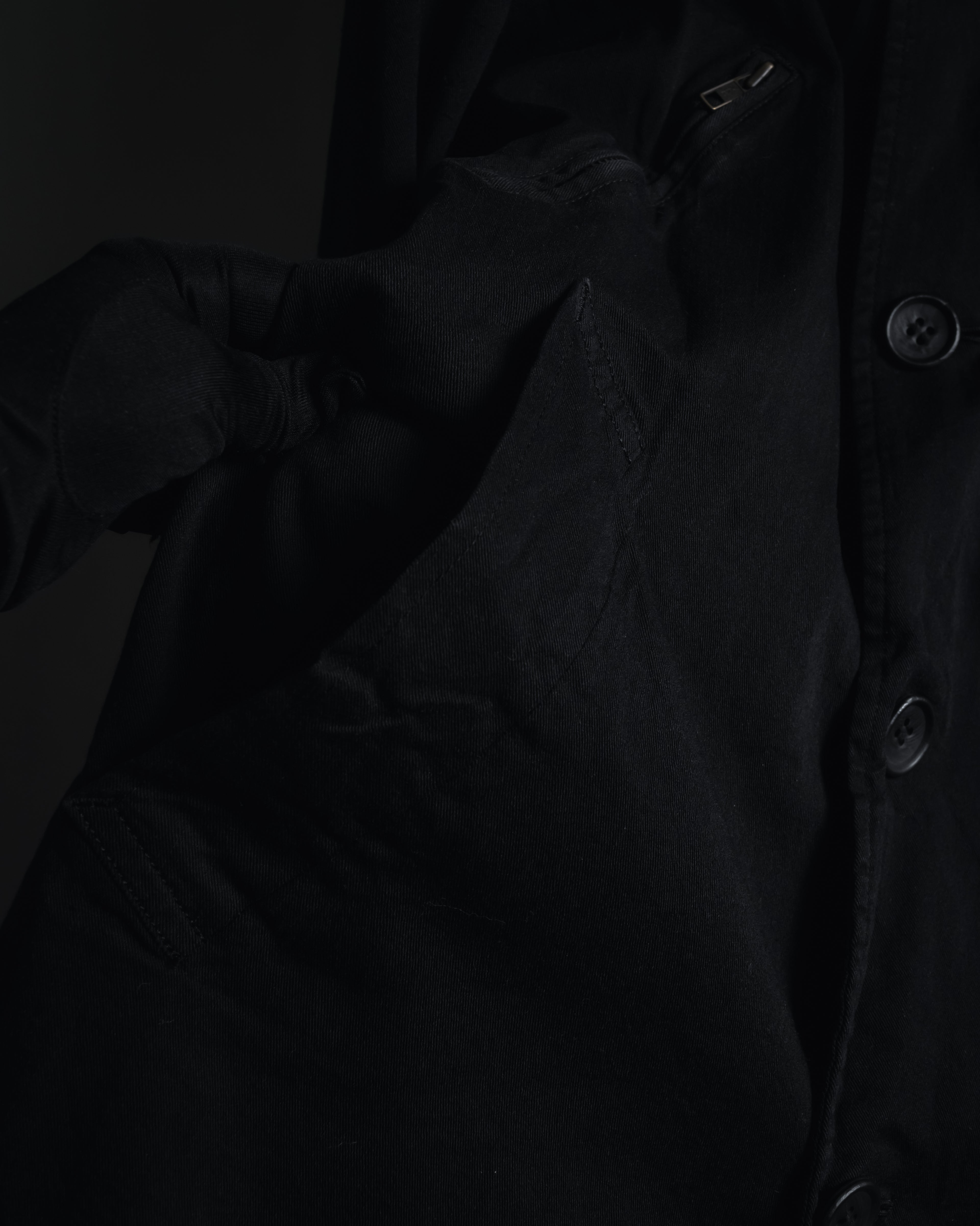 "COMME des GARCONS HOMME"
Utility zip pocket coat