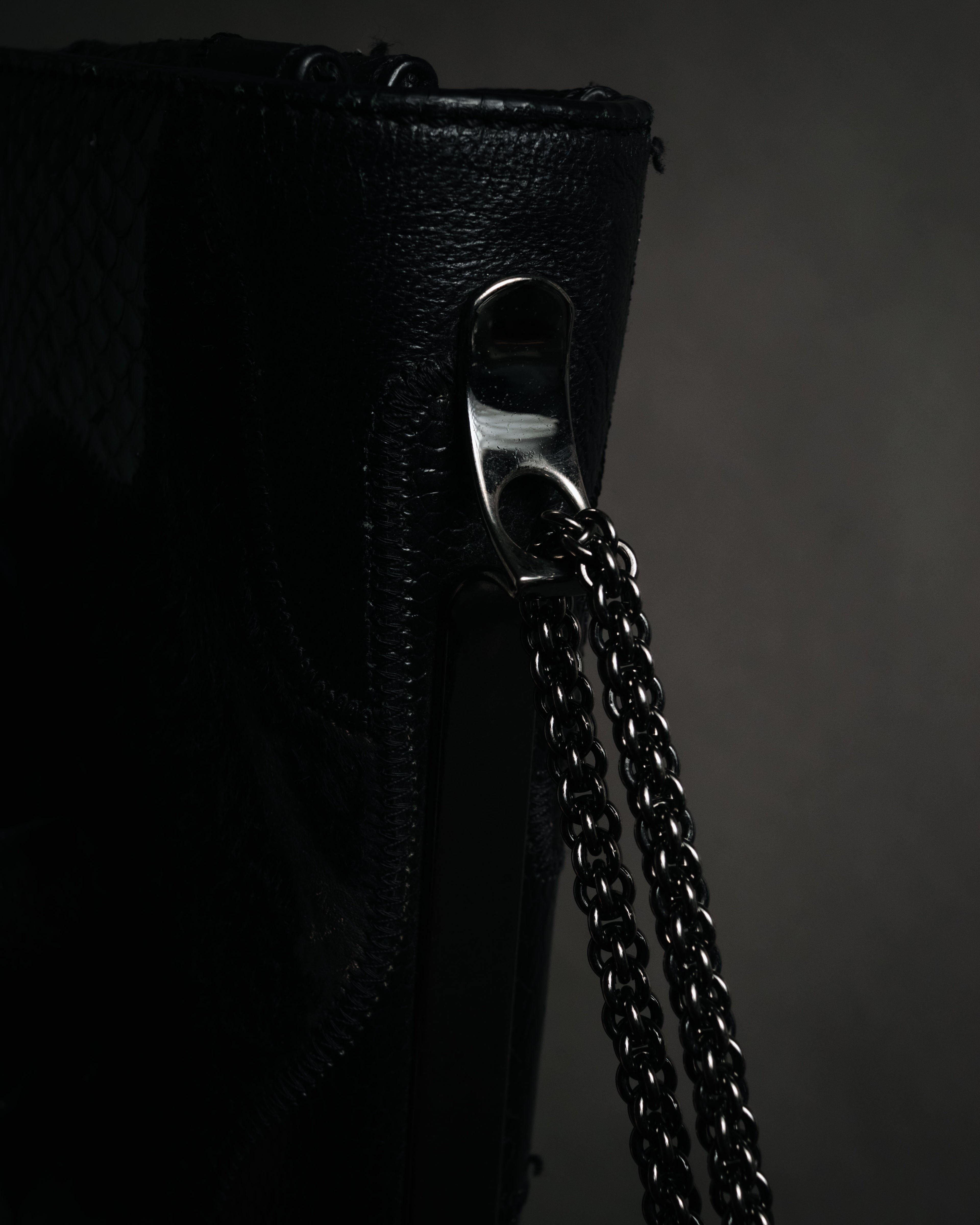 –SPECIAL– "VALENTINO GARAVANI" 2010’s Noir rockstud exotic patchwork chain bag