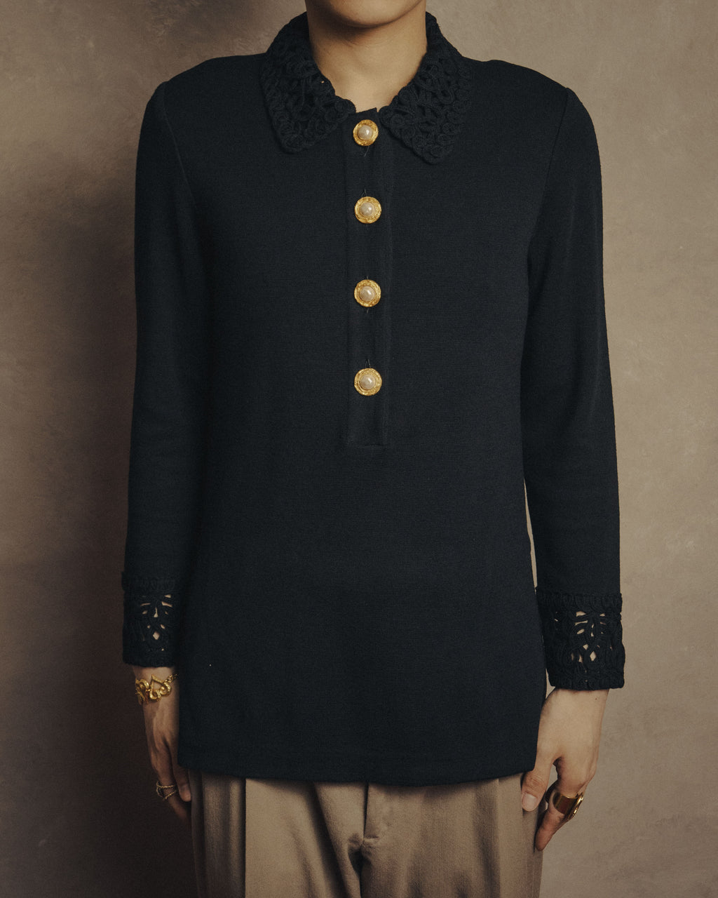 -SPECIAL- “Yves Saint Laurent” 90’s crochet collar pearl button knit pullover