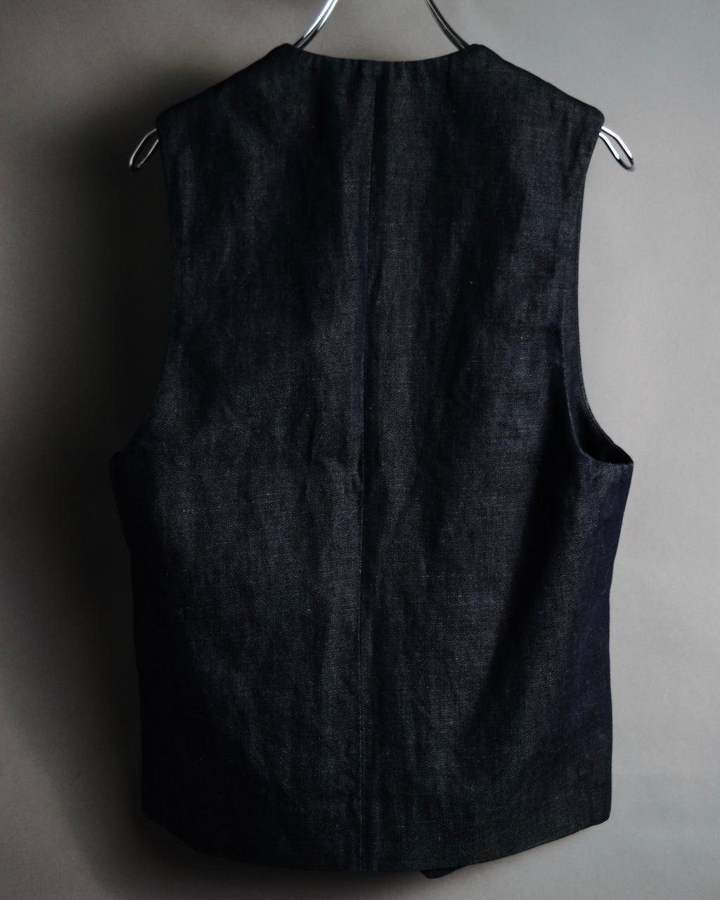 –SPECIAL– "Maison Martin Margiela"
2011 Replica denim smoking vest