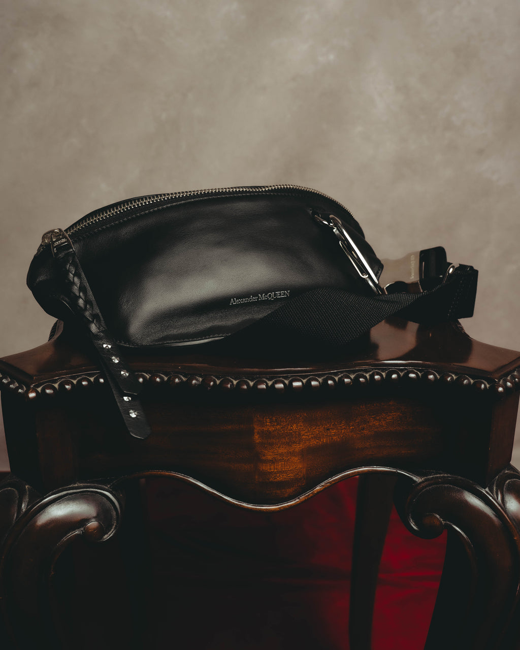 "Alexander McQueen" 10's Edgy leather belt bag