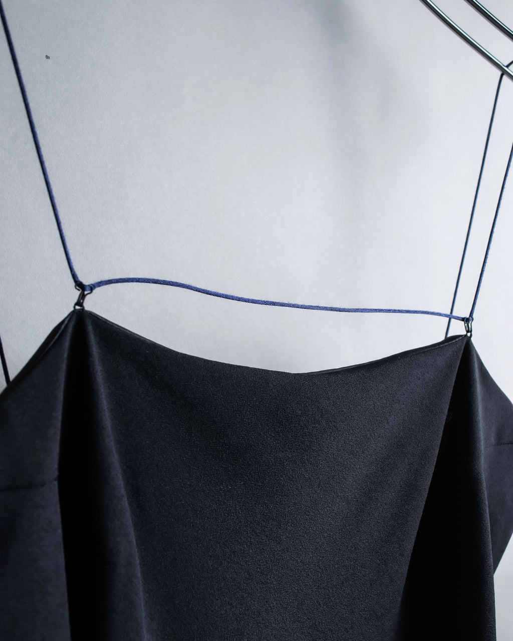 "BALENCIAGA" Piping material switching camisole
