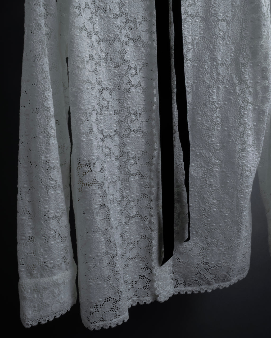 "GUCCI" Michele period floral lace design bow tie shirt