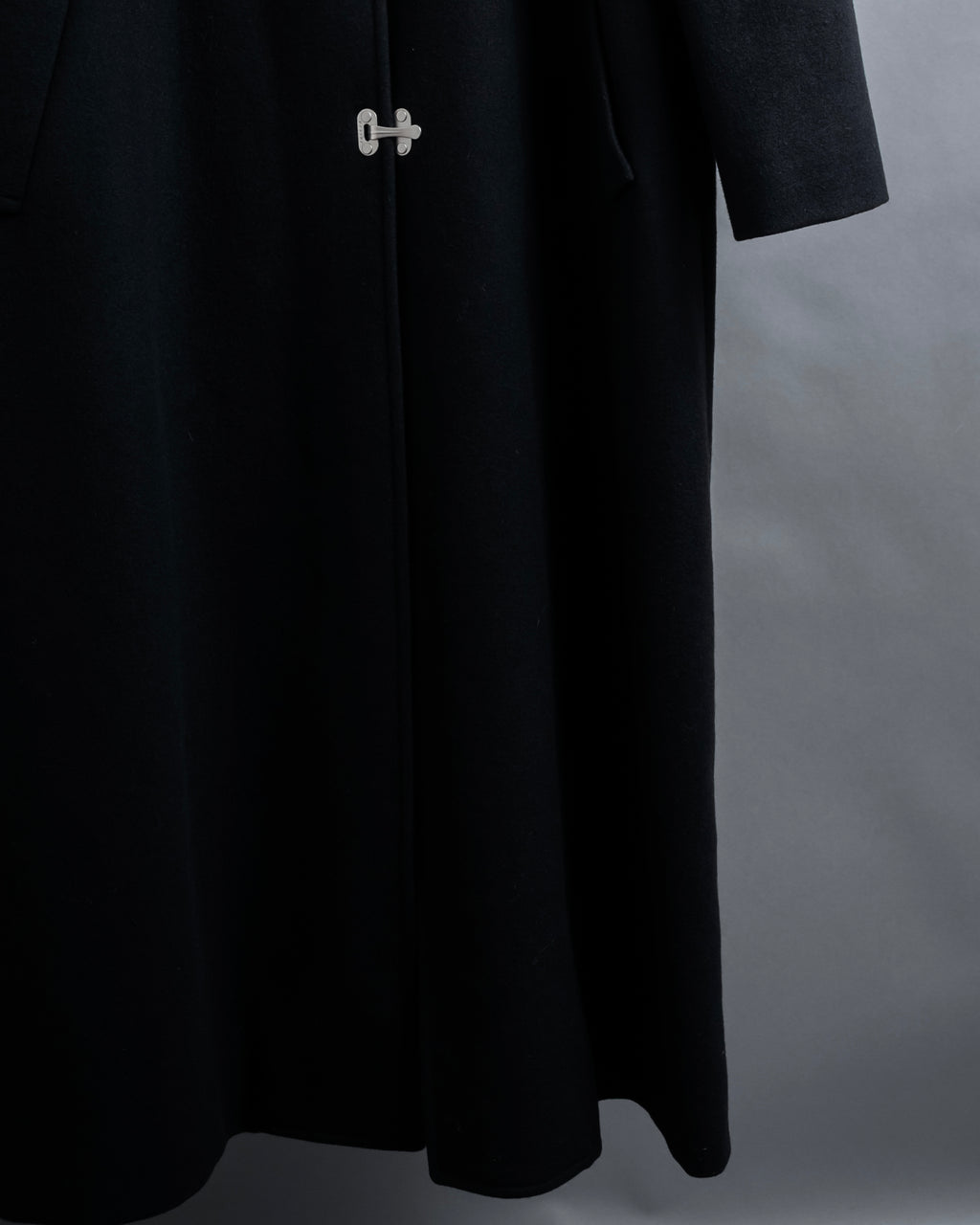 "CELINE" Hedi Slimane period metal buckle design long coat