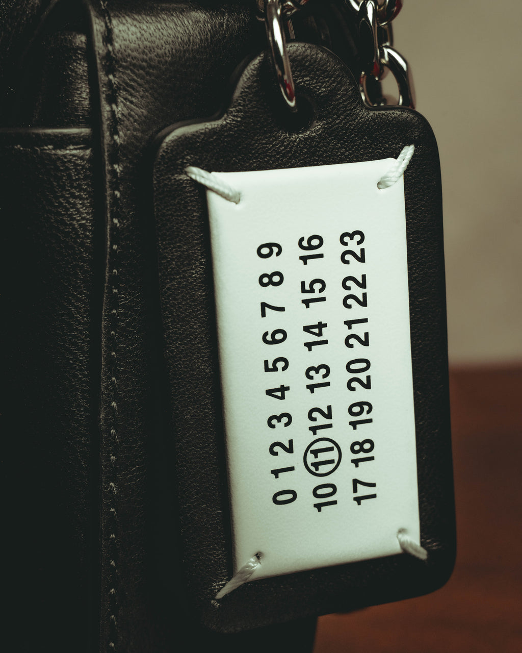 –SPECIAL– "Maison Margiela" 2020's Quilted leather chain shoulder bag