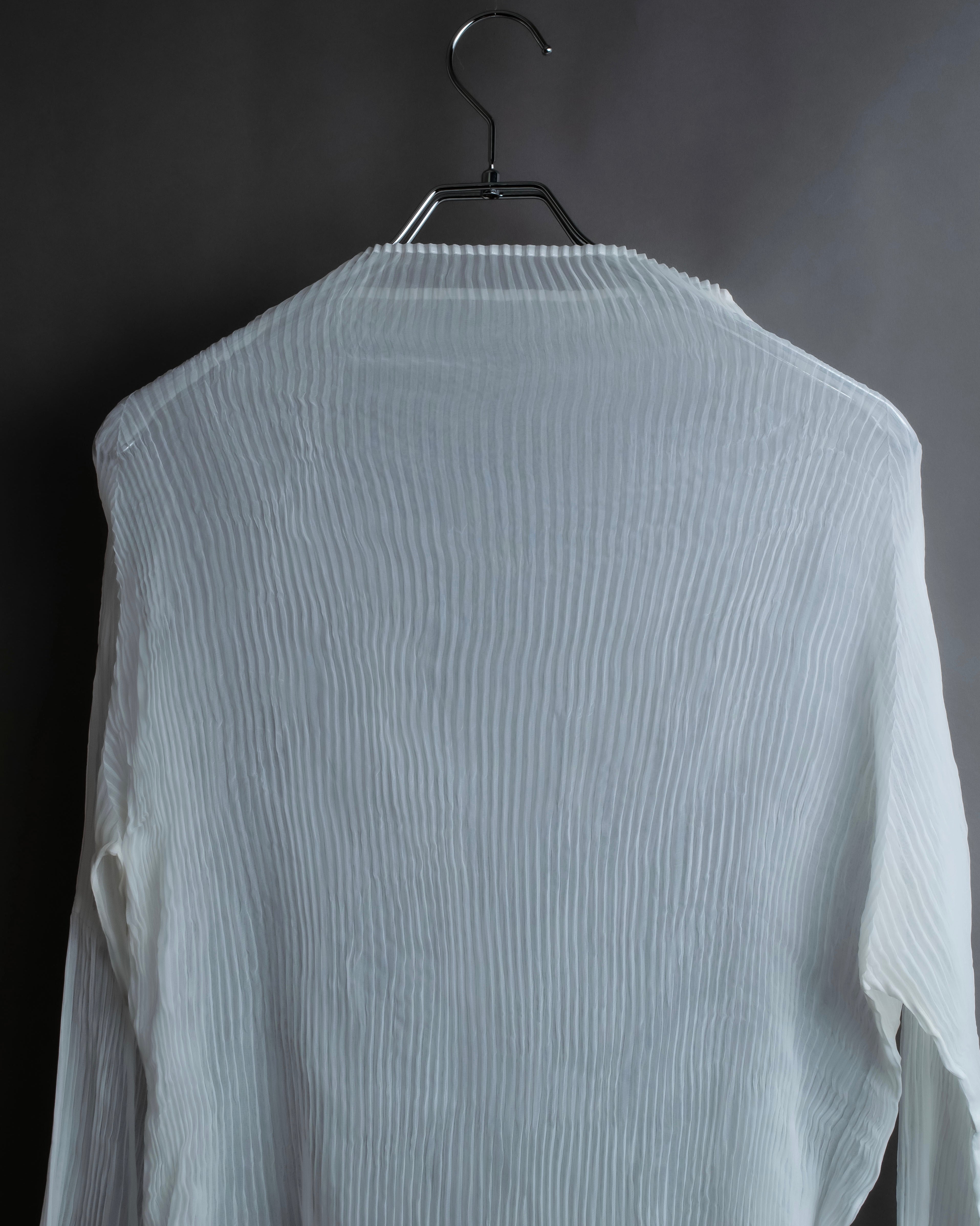 "ISSEY MIYAKE" High neck pleated sheer pullover