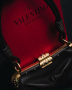 –SPECIAL– "VALENTINO GARAVANI"
00’s Jeweled frame leather bag