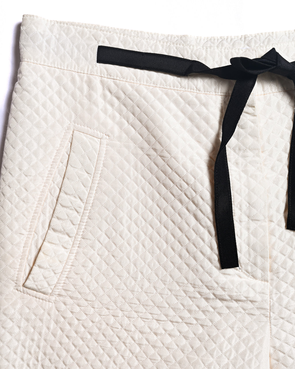 Chiristian Dior by Maria Grazia Chiuri/ Silk Blend Diamond Quilted Shorts White