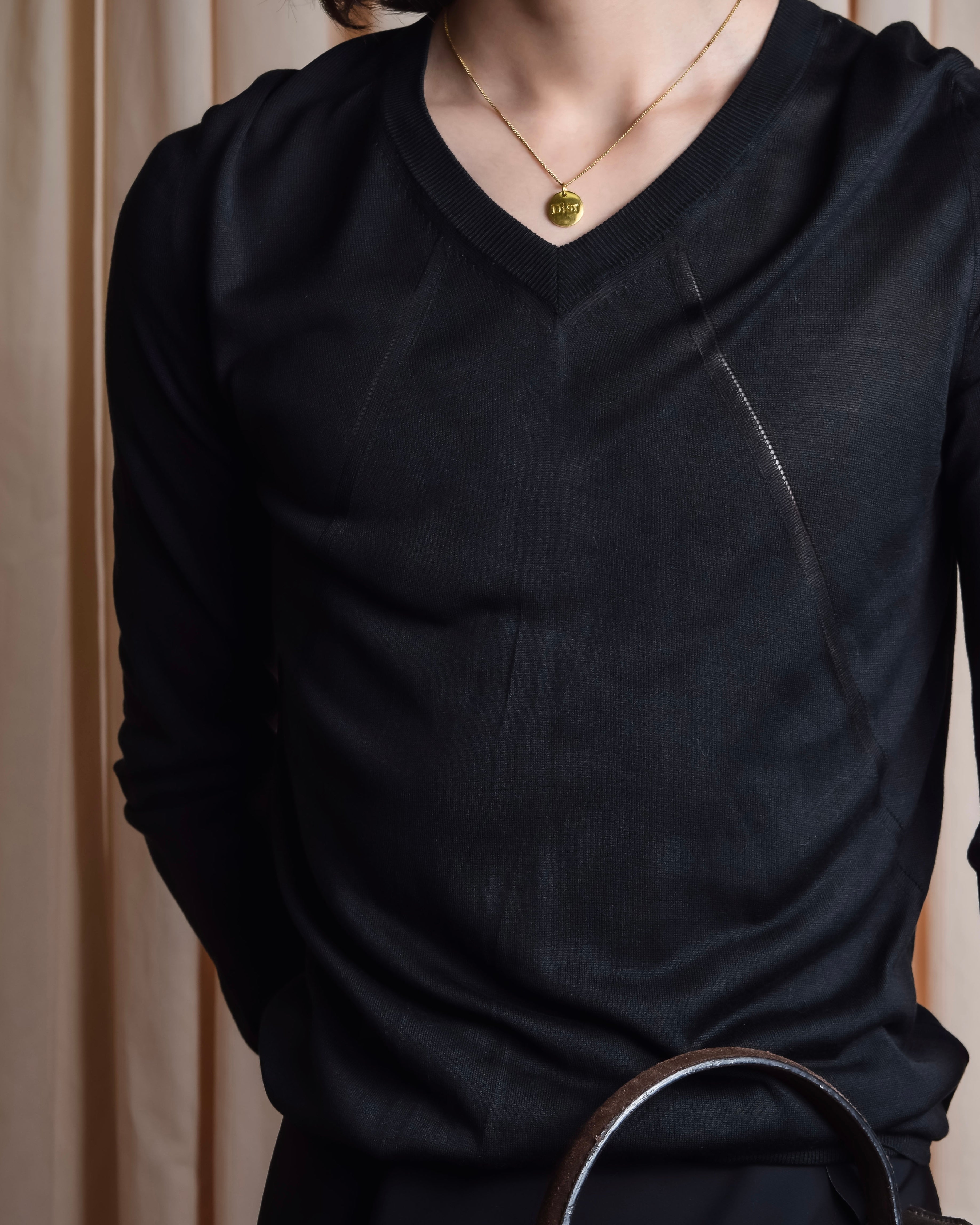 "MAISON MARGIELA" 15SS V-line panel design lightweight knit