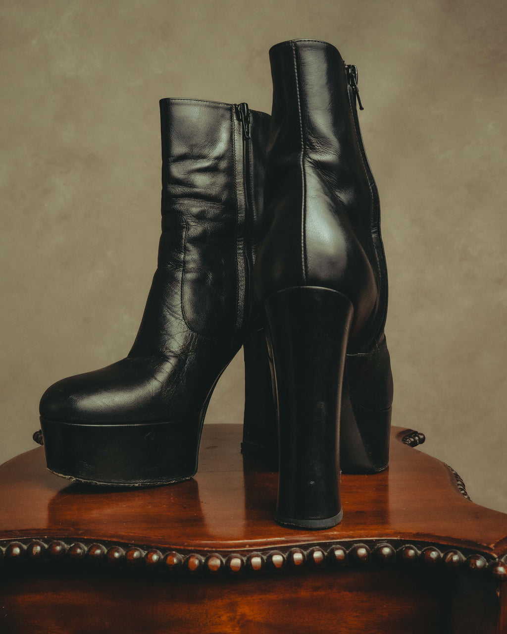 "SAINT LAURENT PARIS" 10's Dramatic leather platform ankle boots