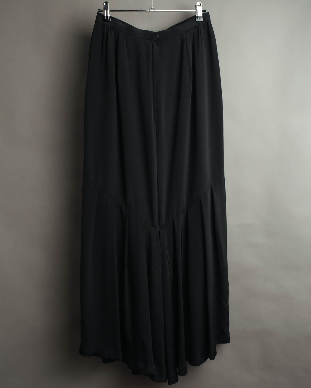 -SPECIAL- “Christian Dior” 80’s silk pleated long skirt