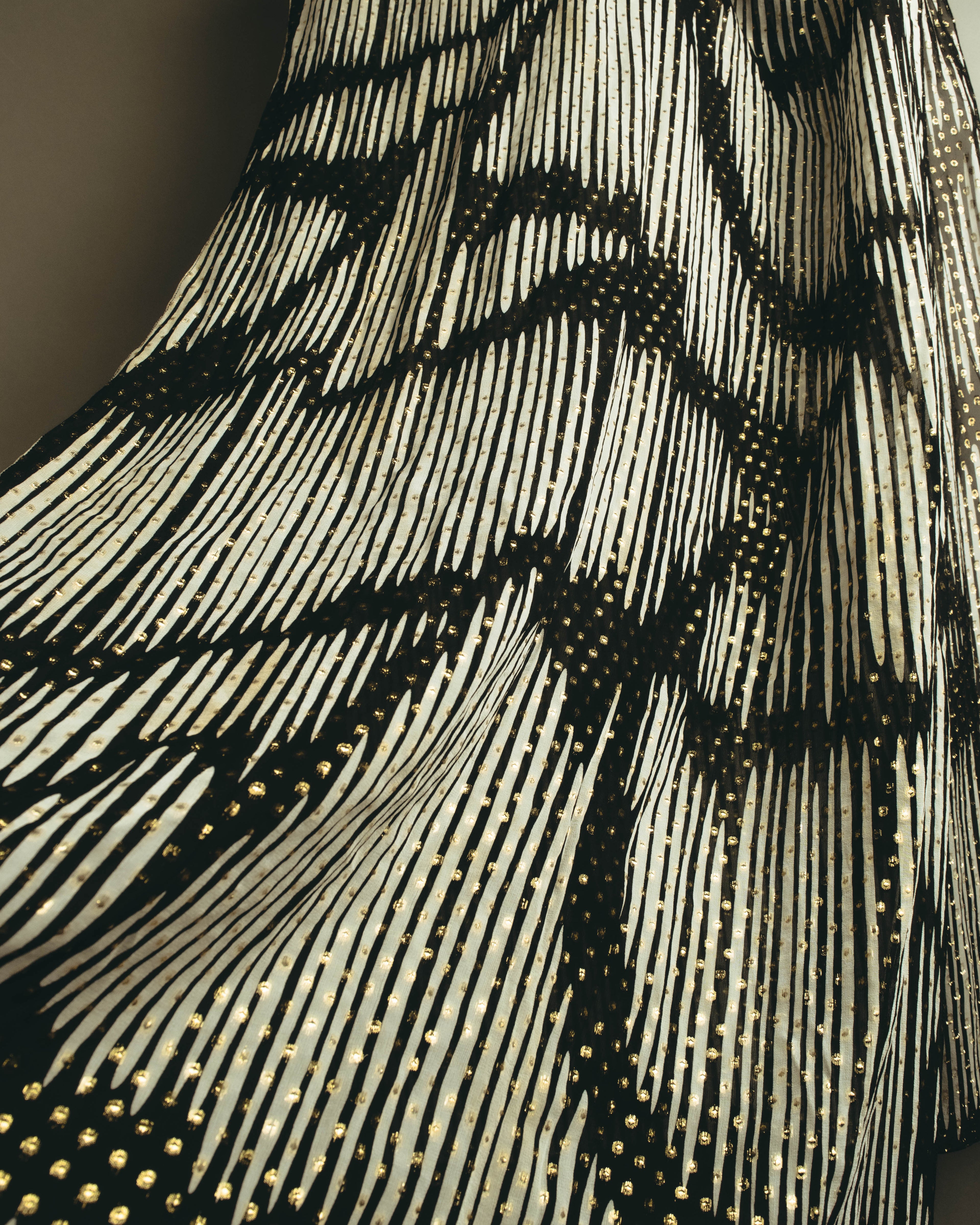 -SPECIAL- “GUCCI” 00’s-10’s Metallic printed sheer stole