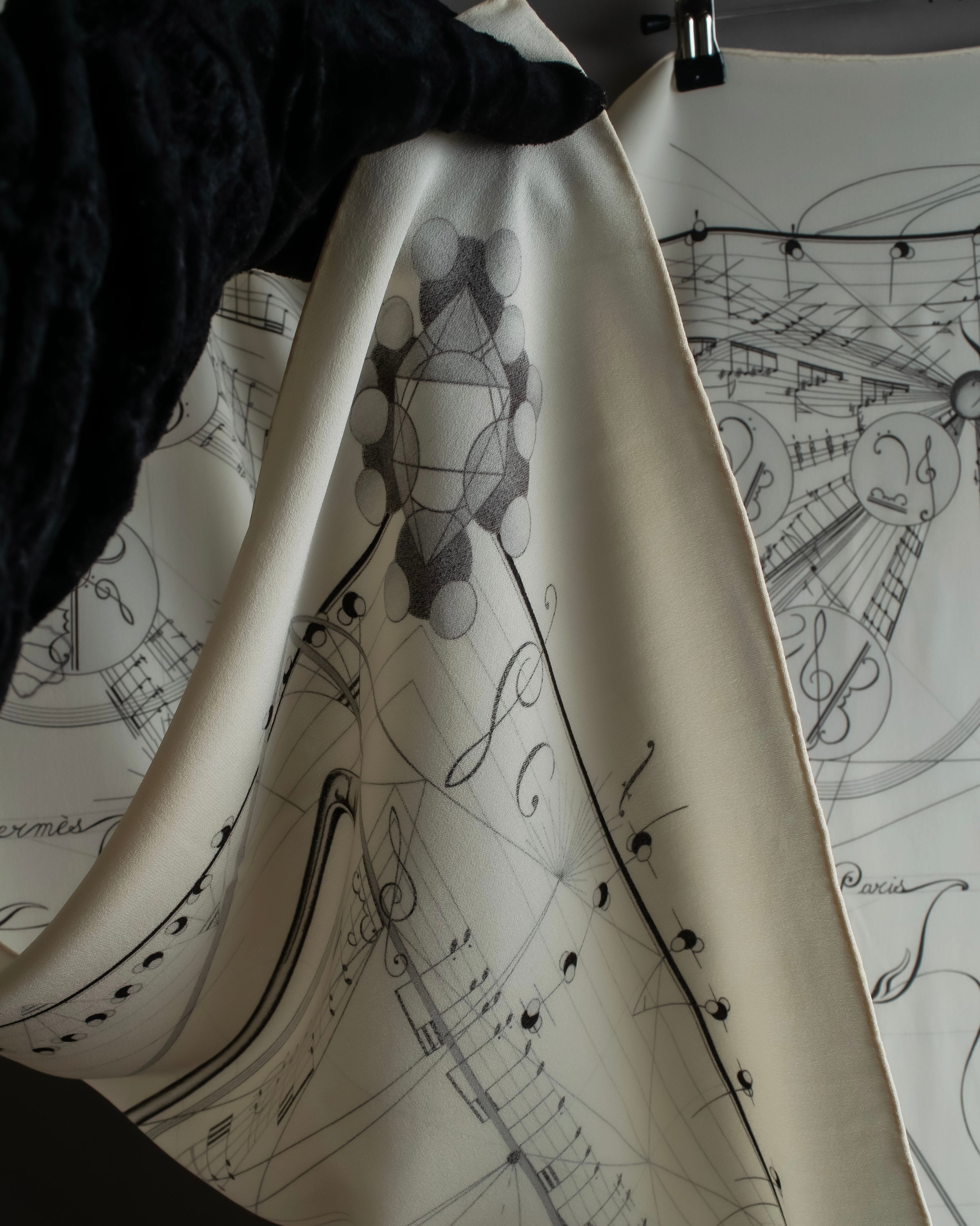 "HERMES" La Musique des Sphères Carre 90 silk scarf