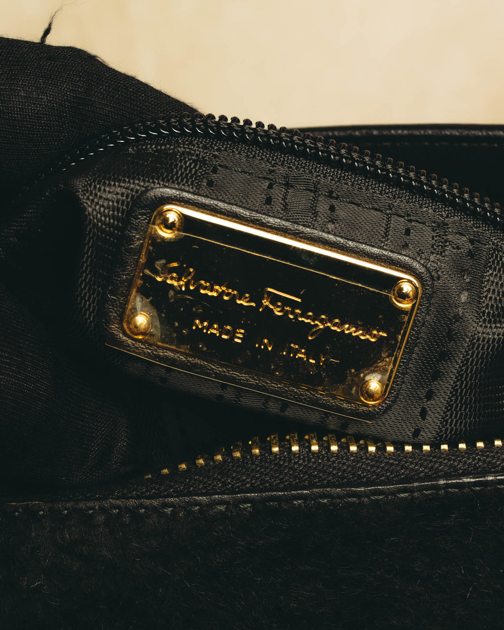 "Salvatore Ferragamo" 90's-00's Textured calf hair shoulder bag