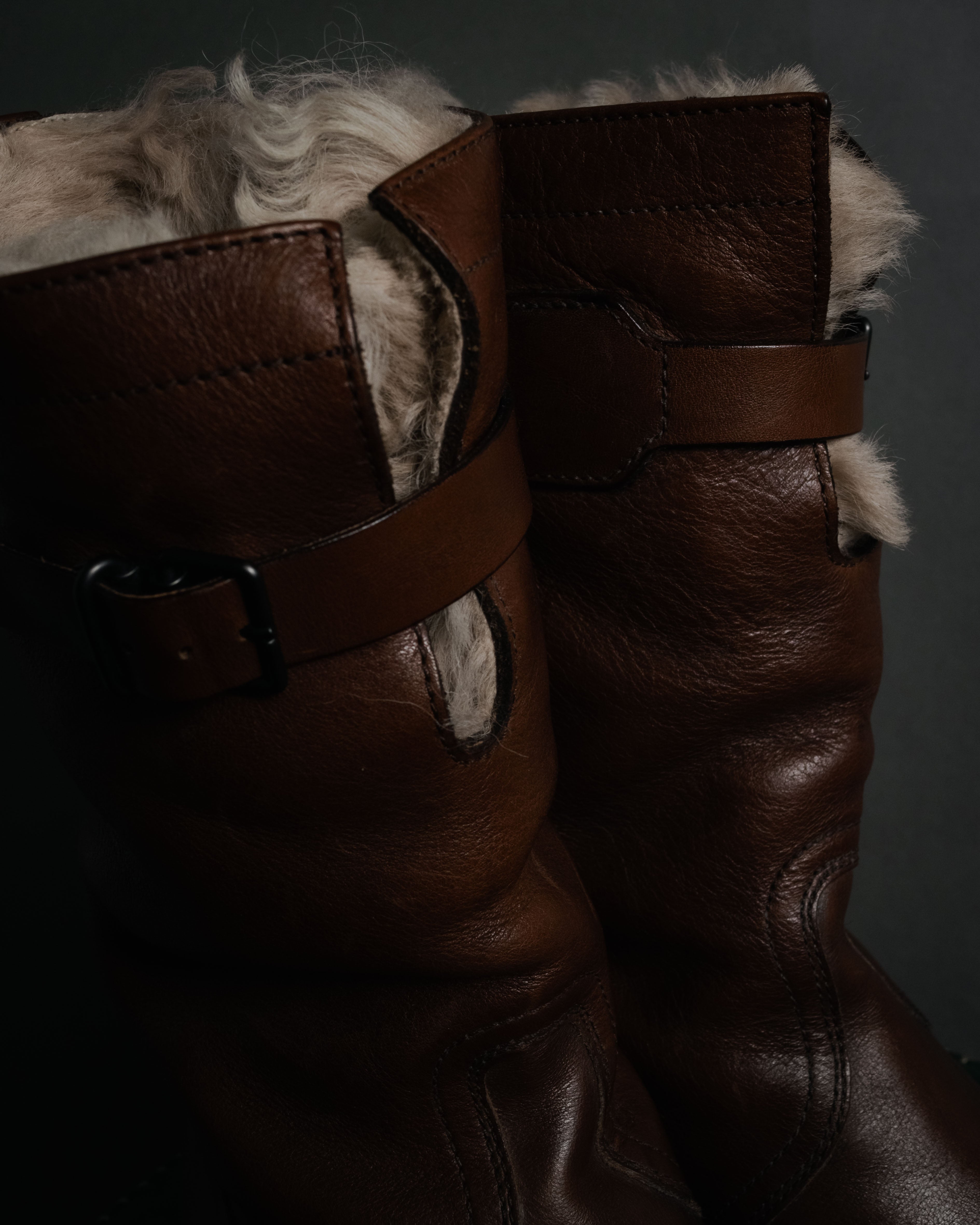 "GUCCI" 90’s-00’s shearling lined engineer boots