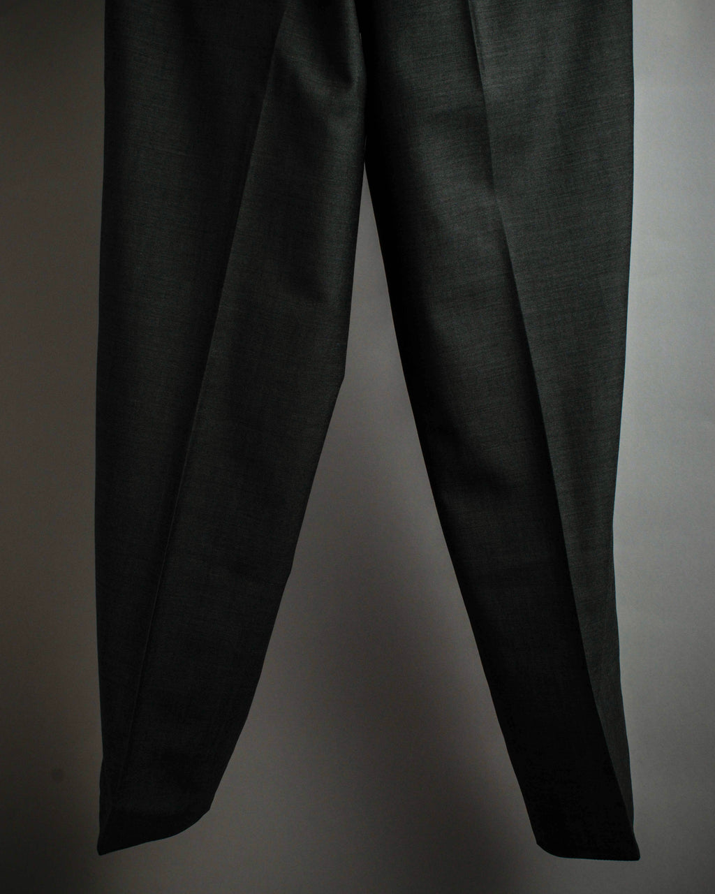 "HUGO BOSS" Fine-gauge wool khaki gray set up