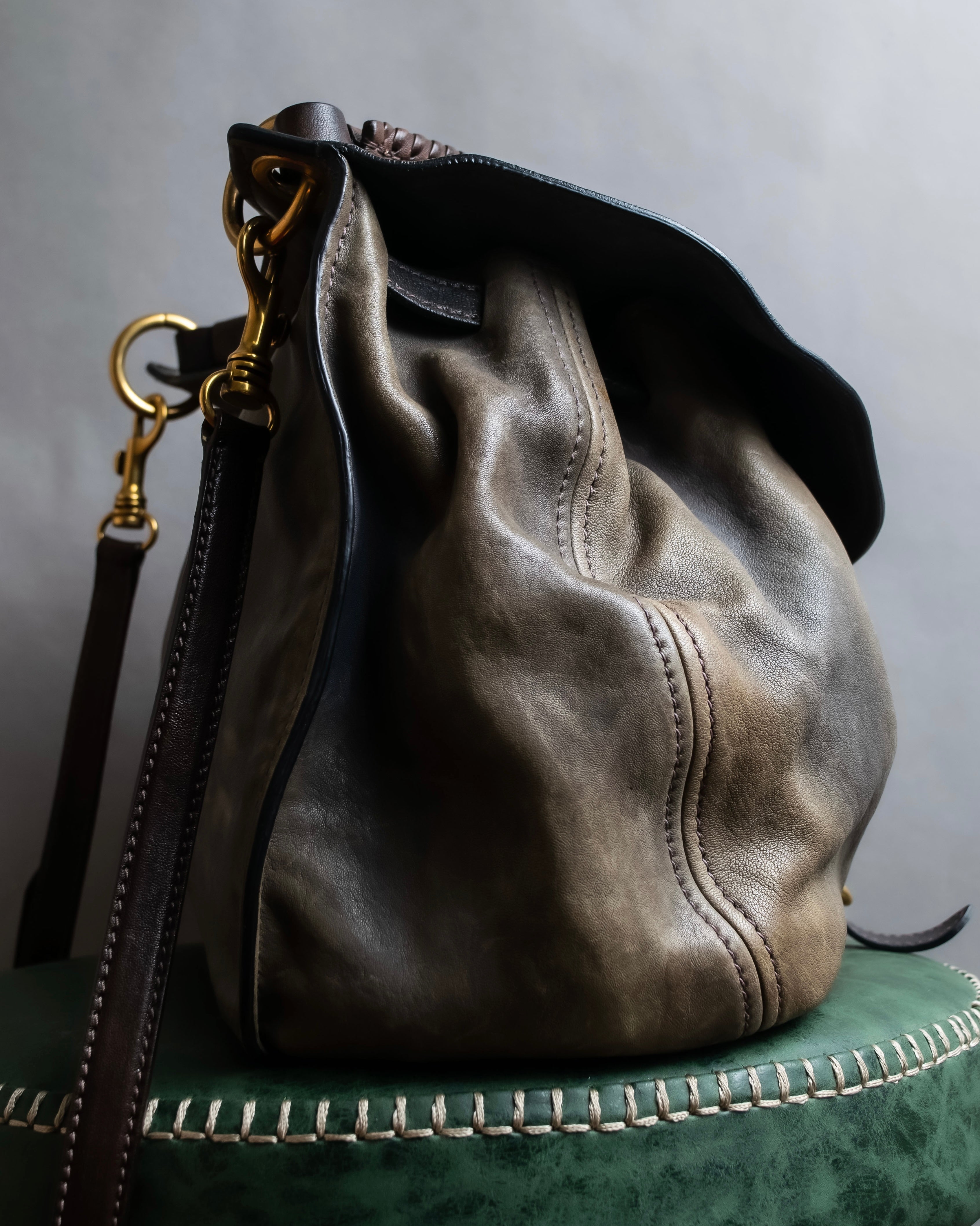 "MIU MIU" Overflap gold Parts design 2-way bag