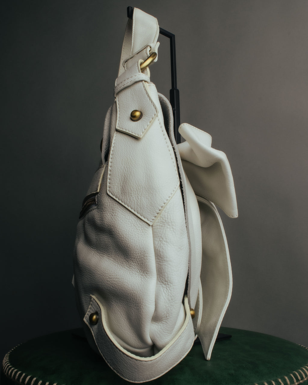 -SPECIAL- “Yves Saint Laurent” 2004-2011 Pilati era bow leather shoulder bag