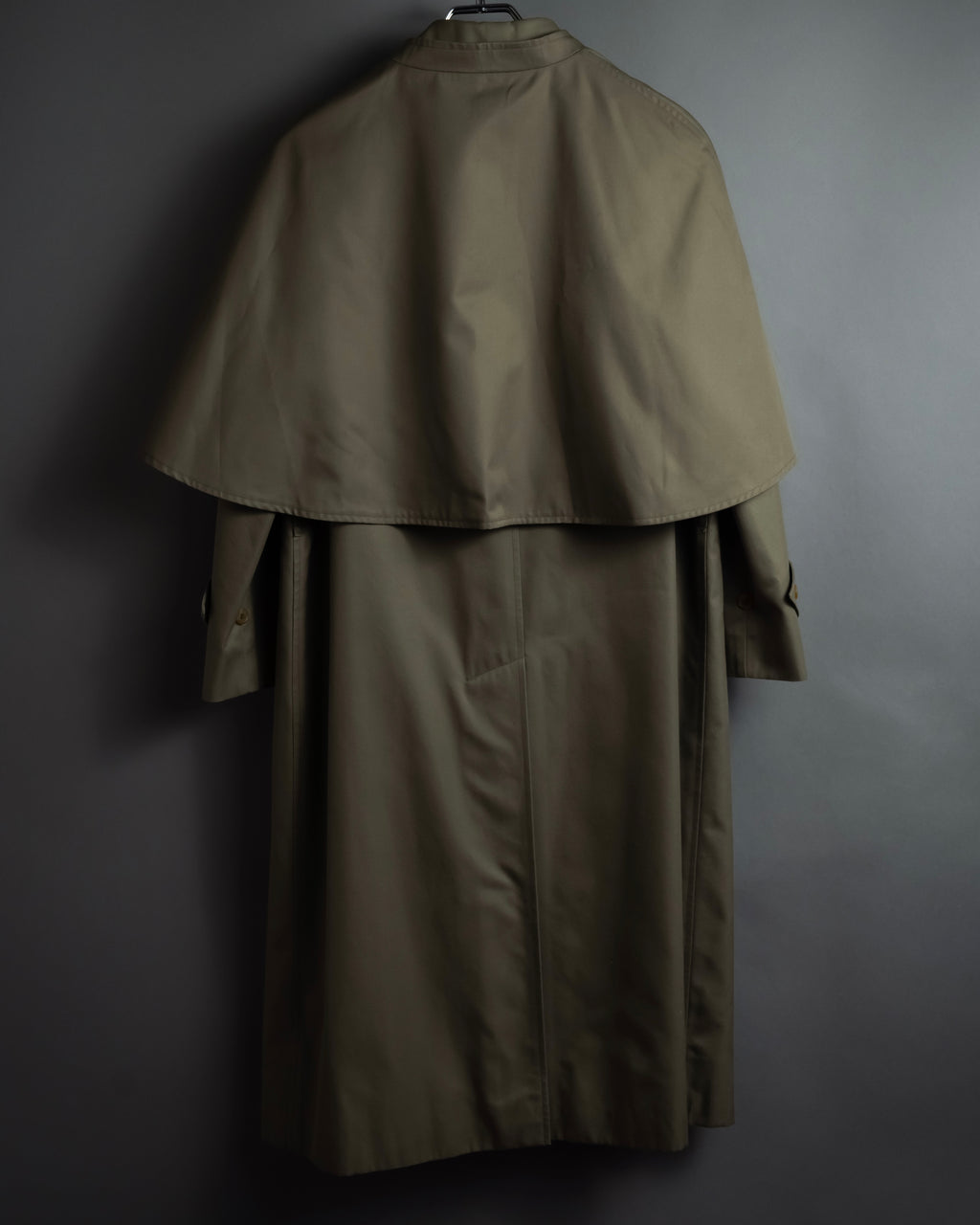 "BURBERRYS" Cape-attached design stand collar coat