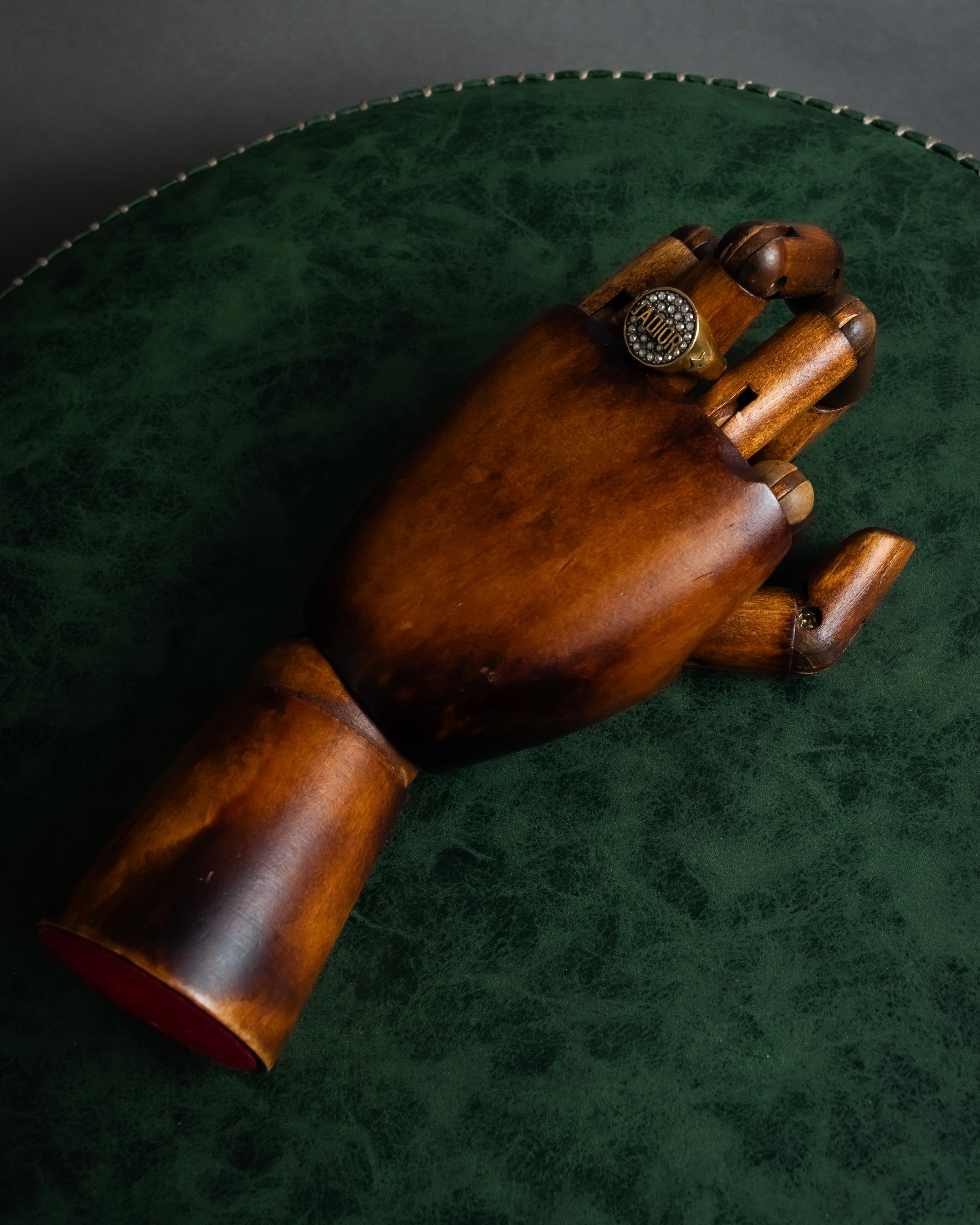 "DIOR" J’ADIOR engraved signet ring