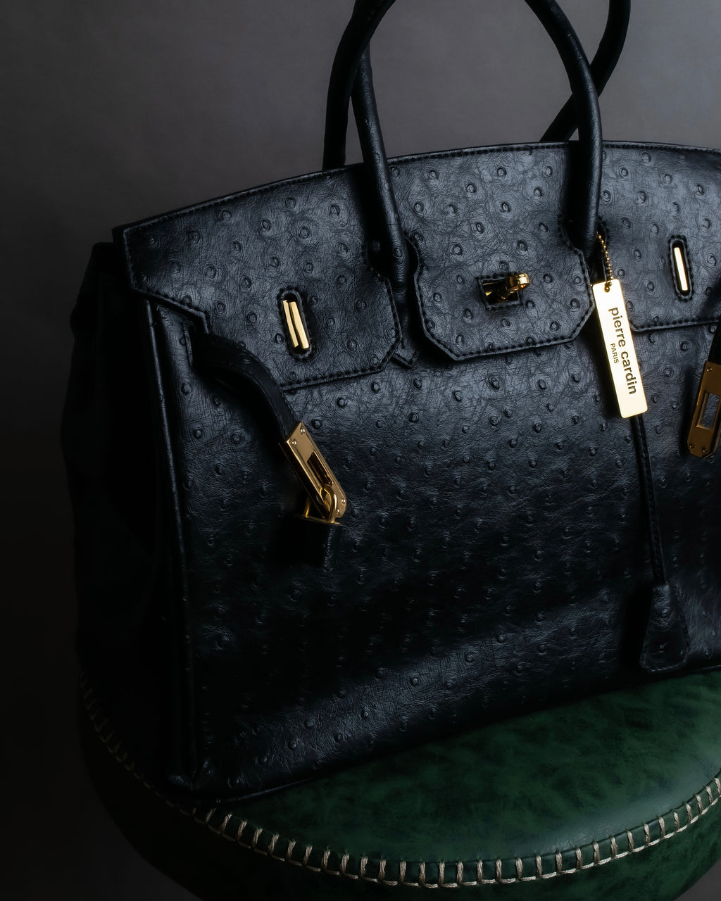 "Pierre Cardin" Turnlock design ostrich leather top handle bag