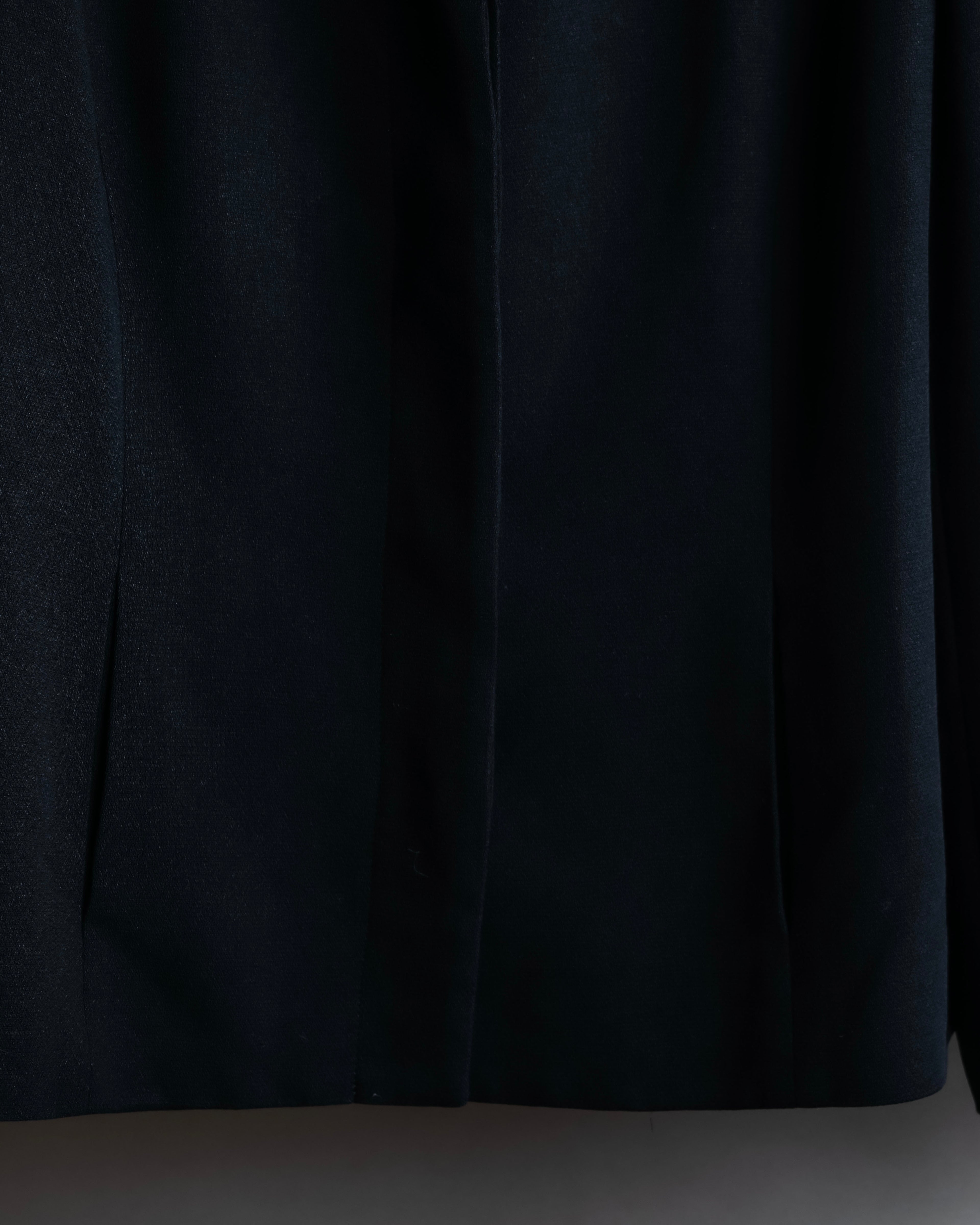 "BURBERRYS" Short length concealed tailored jacket