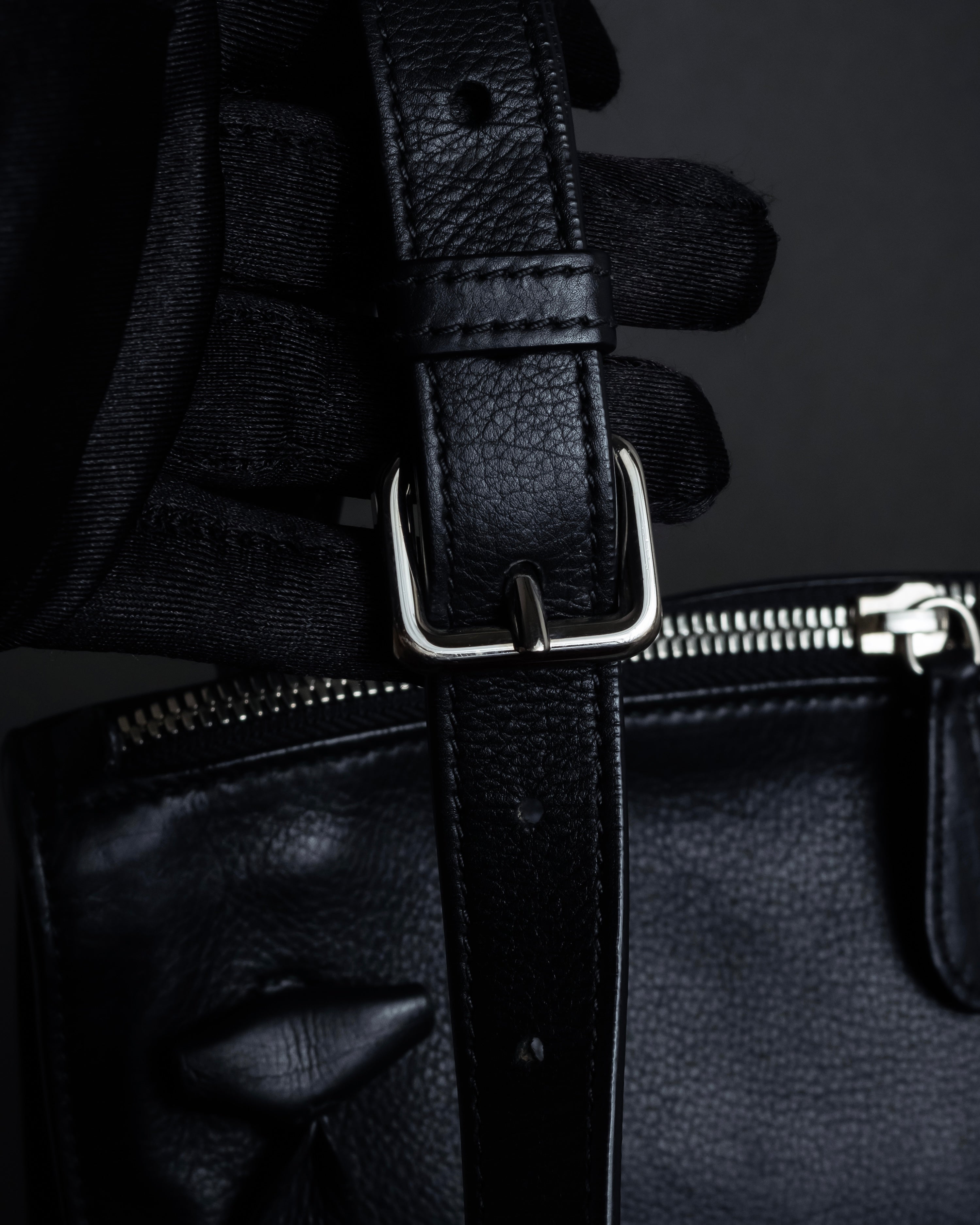 "JIL SANDER" Hill model gently curved leather shoulder bag