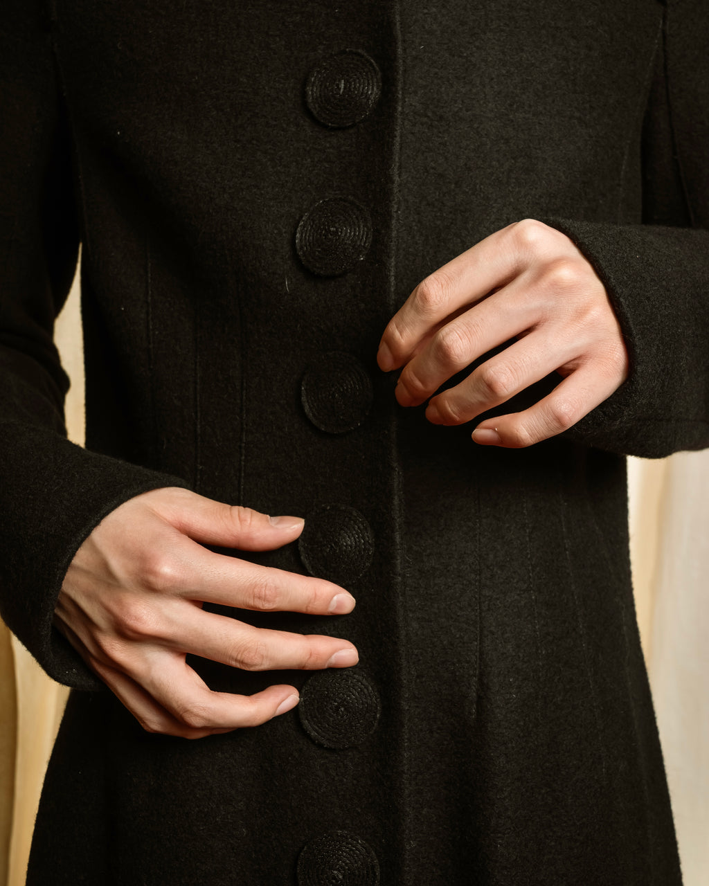 "Marc Jacobs" A soft flowing flared silhouette long coat