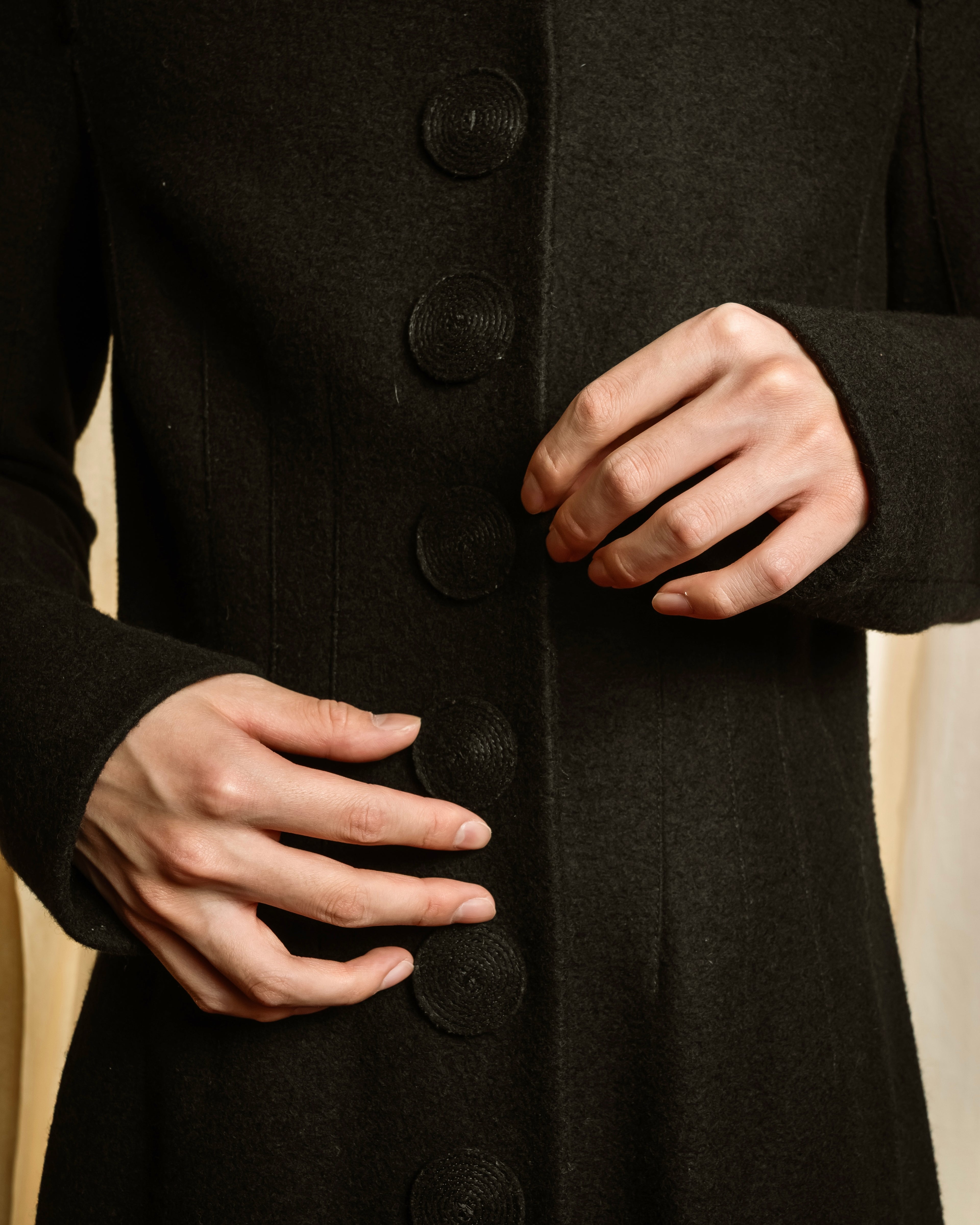 "Marc Jacobs" A soft flowing flared silhouette long coat