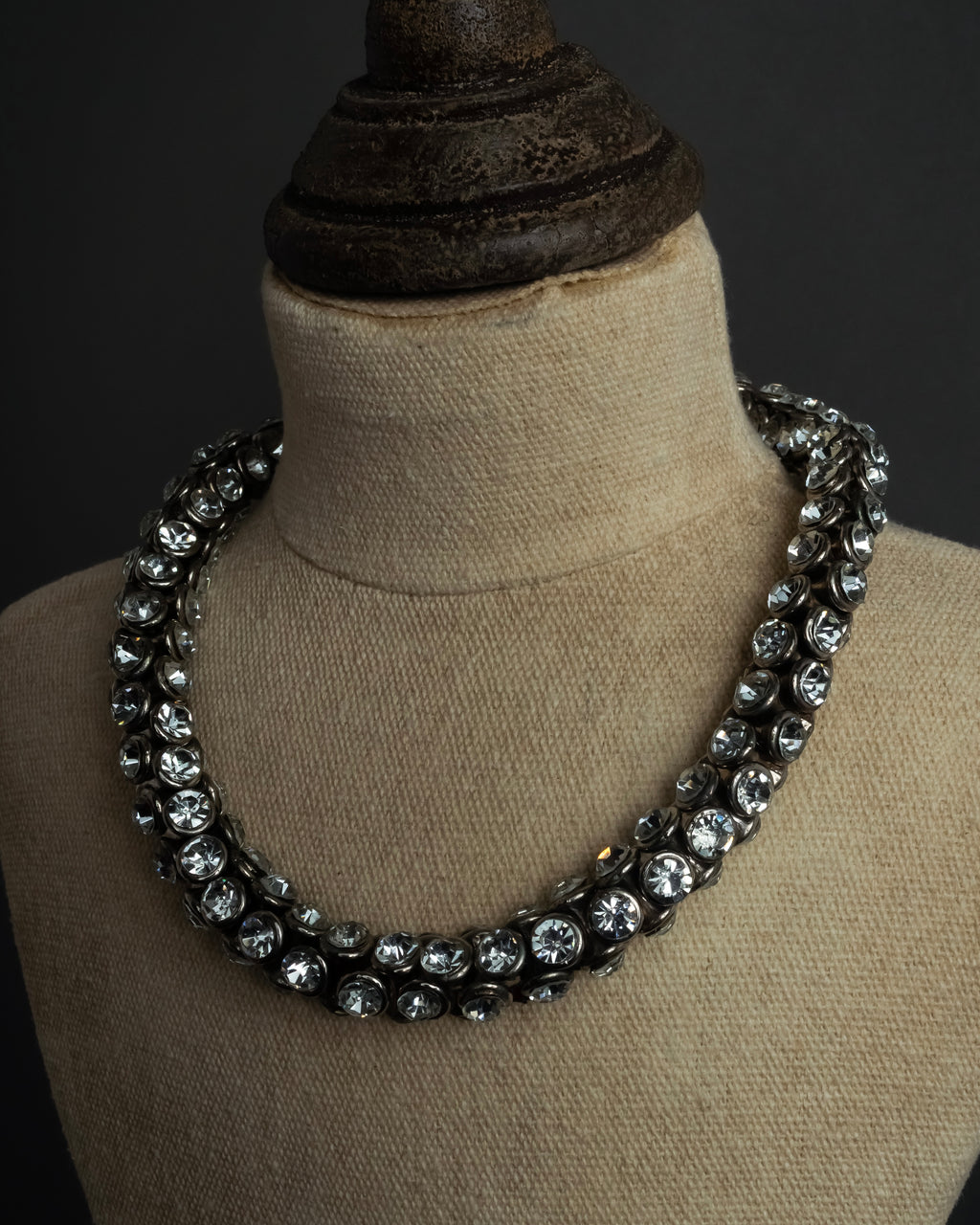 "DRIES VAN NOTTEN" 2022's Double crystal detail magnetic choker