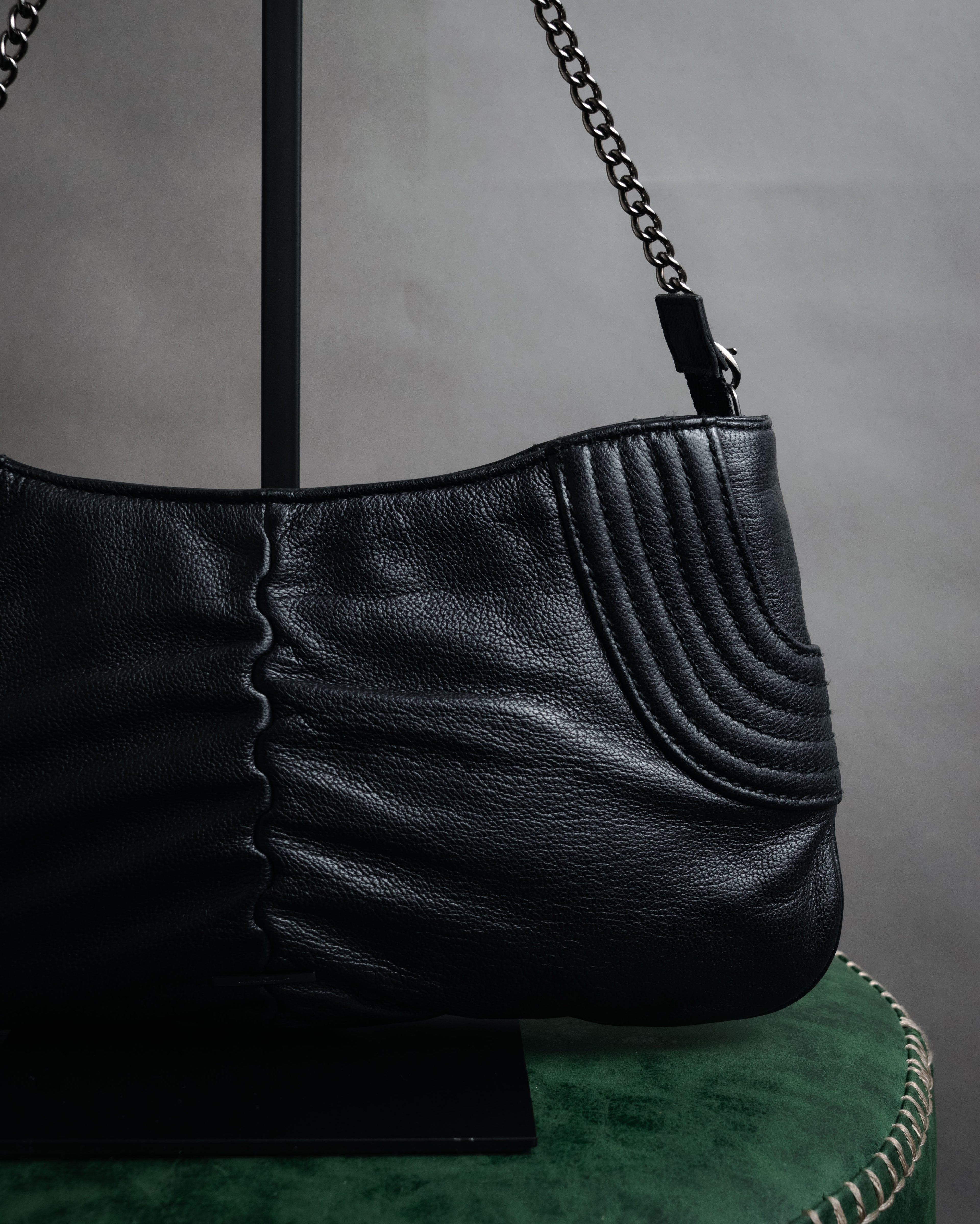 “Salvatore Ferragamo” 2000’s Gathered leather chain shoulder bag