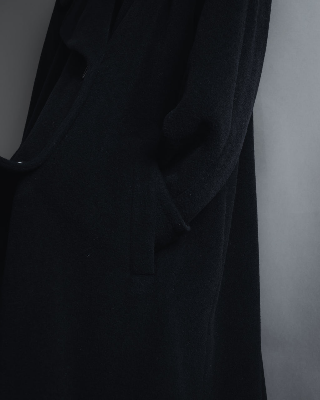 “SOPRANI DONNA” Tailored double-breasted long coat