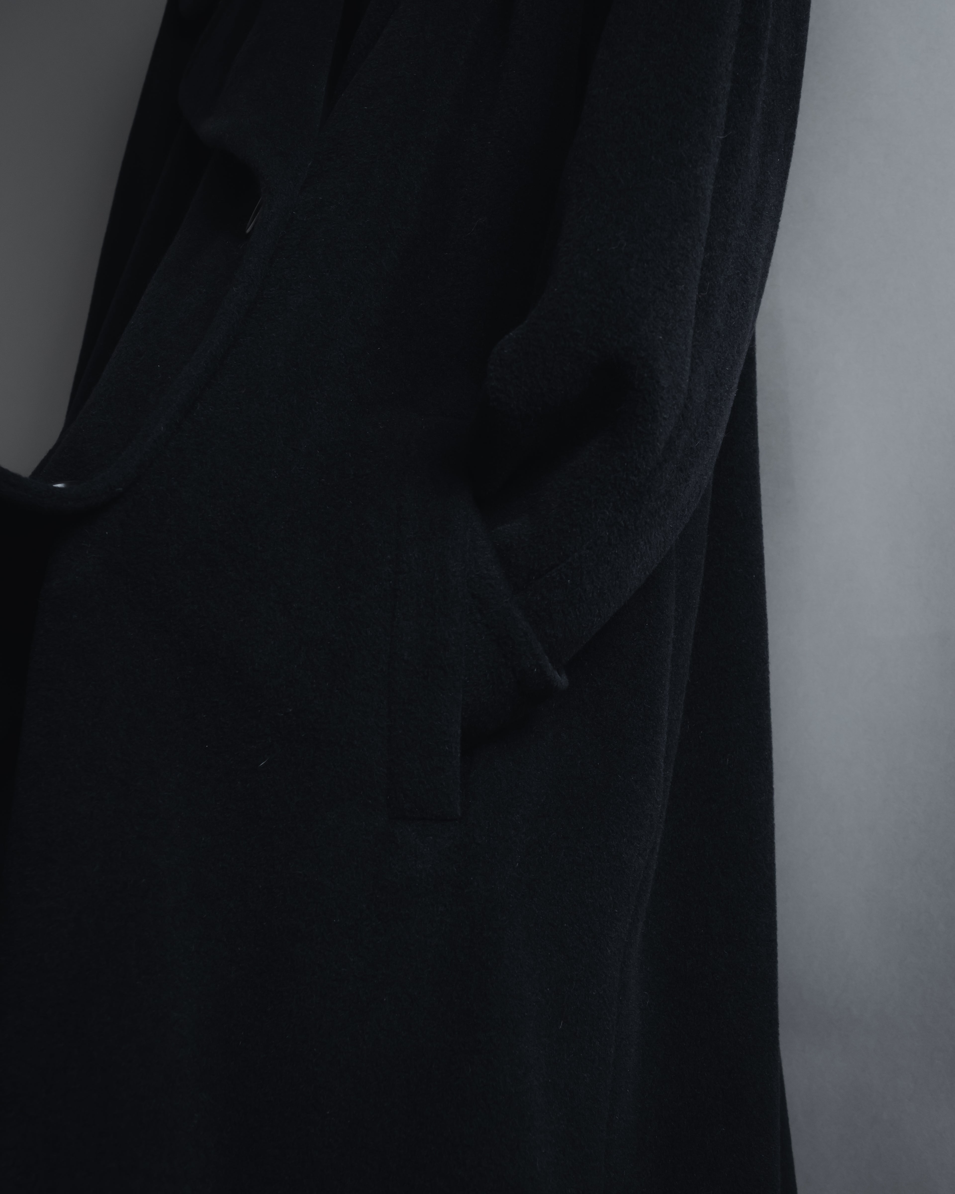 “SOPRANI DONNA” Tailored double-breasted long coat