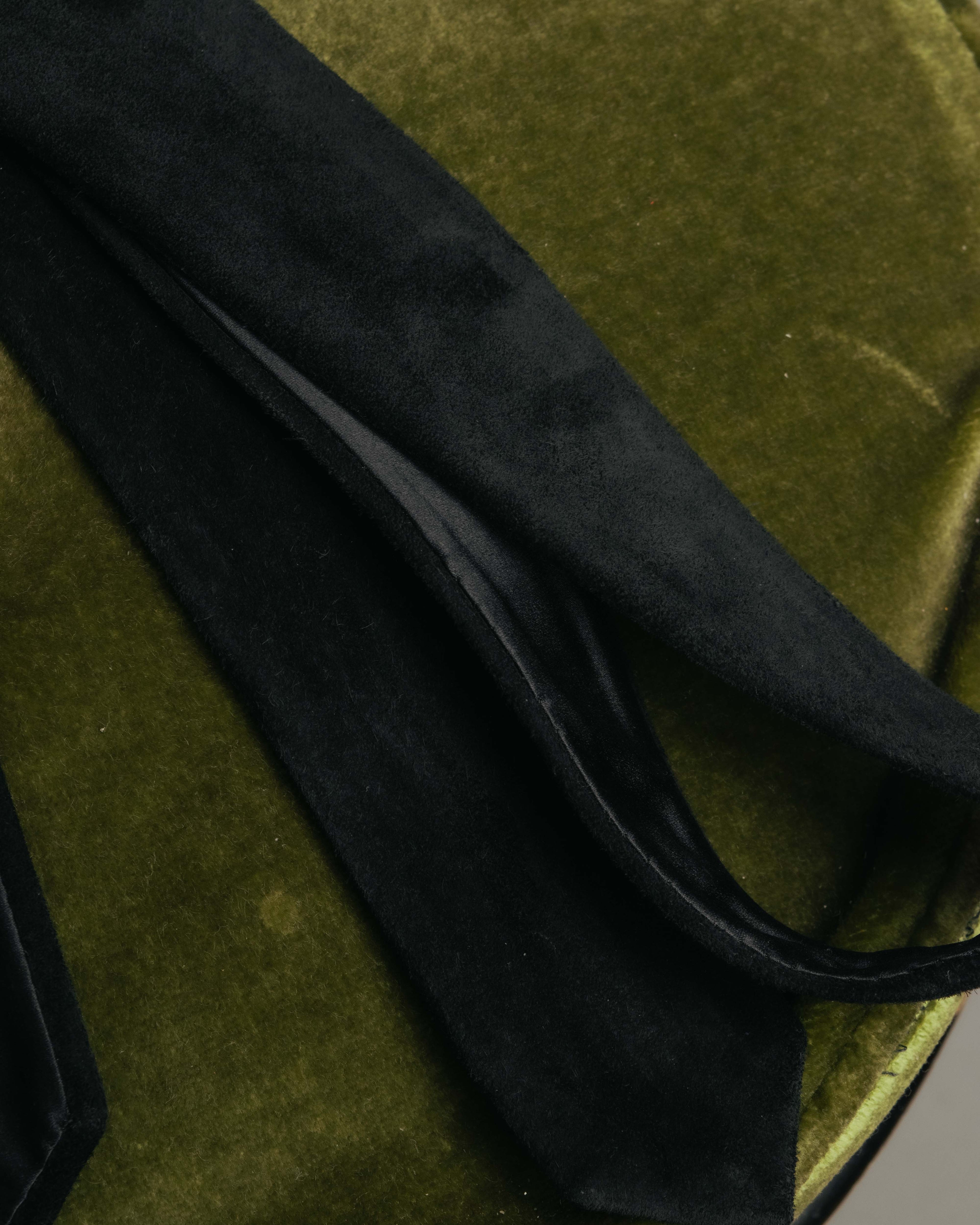 -SPECIAL- “HERMÈS” 2008-18 Suede cutwork leather tie