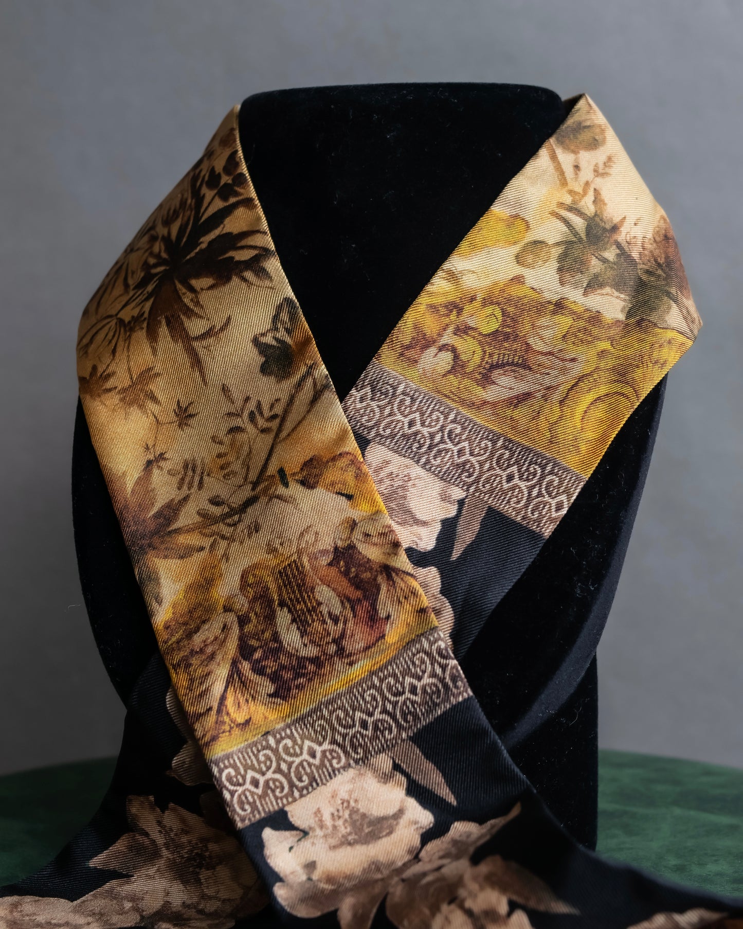 "Christian Dior" Baroque floral pattern silk twill scarf