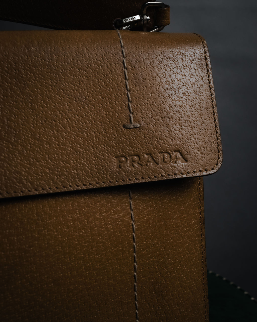 "PRADA" 90’s-00’s Minimalist embossed logo accordion bag
