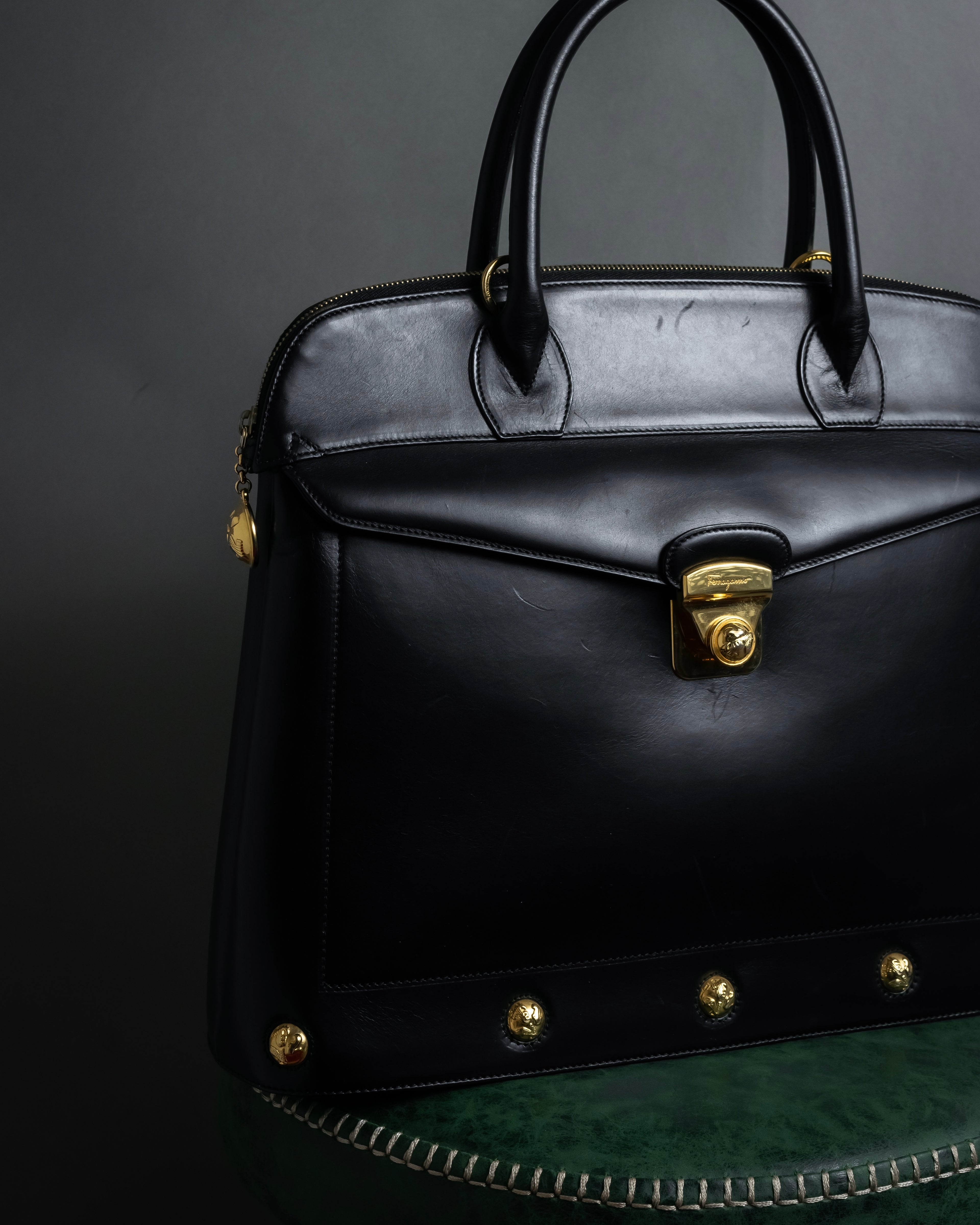 "Salvatore Ferragamo" 90's Animal motif studs design leather bag