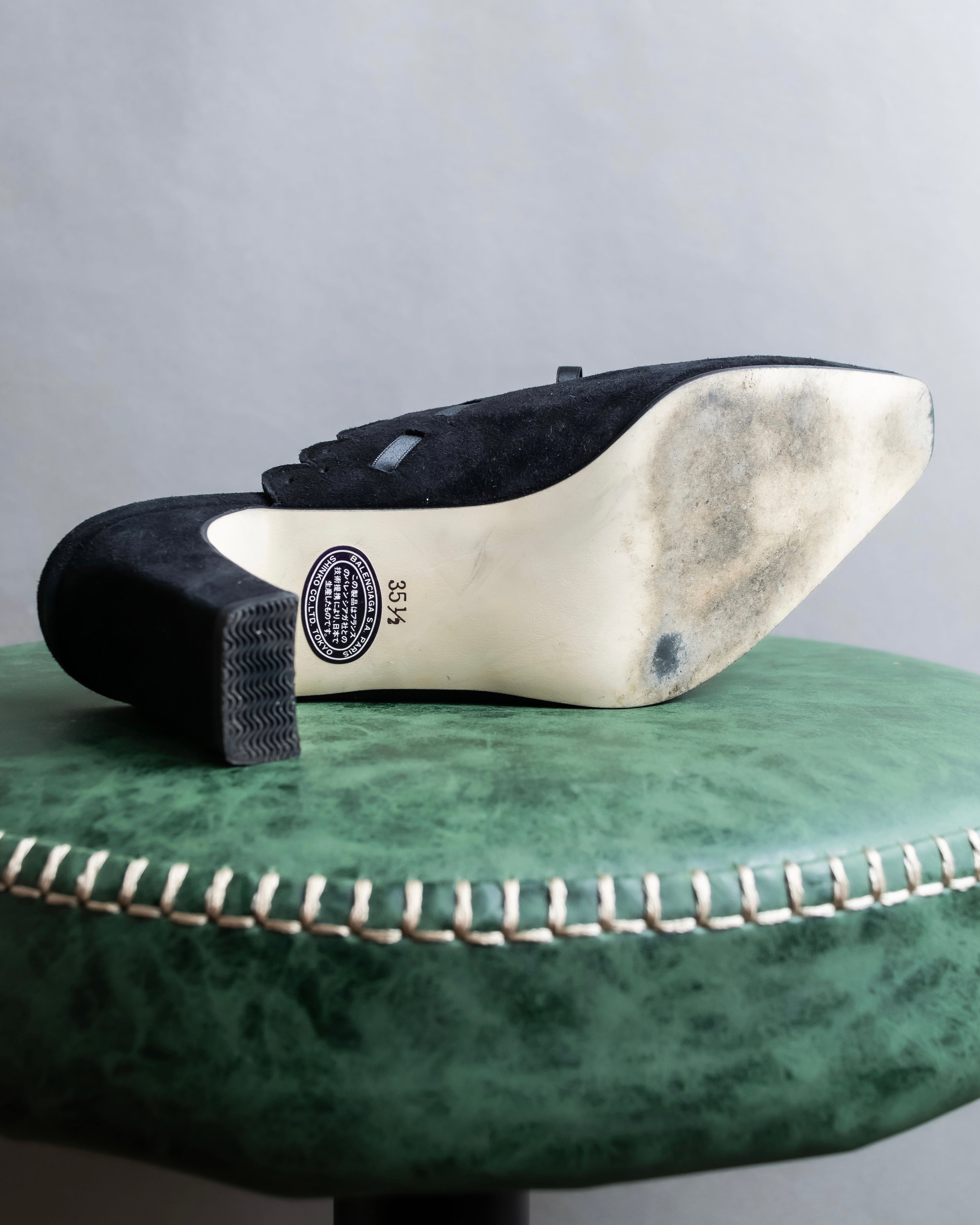 "BALENCIAGA" Ribbon design suede heel mules