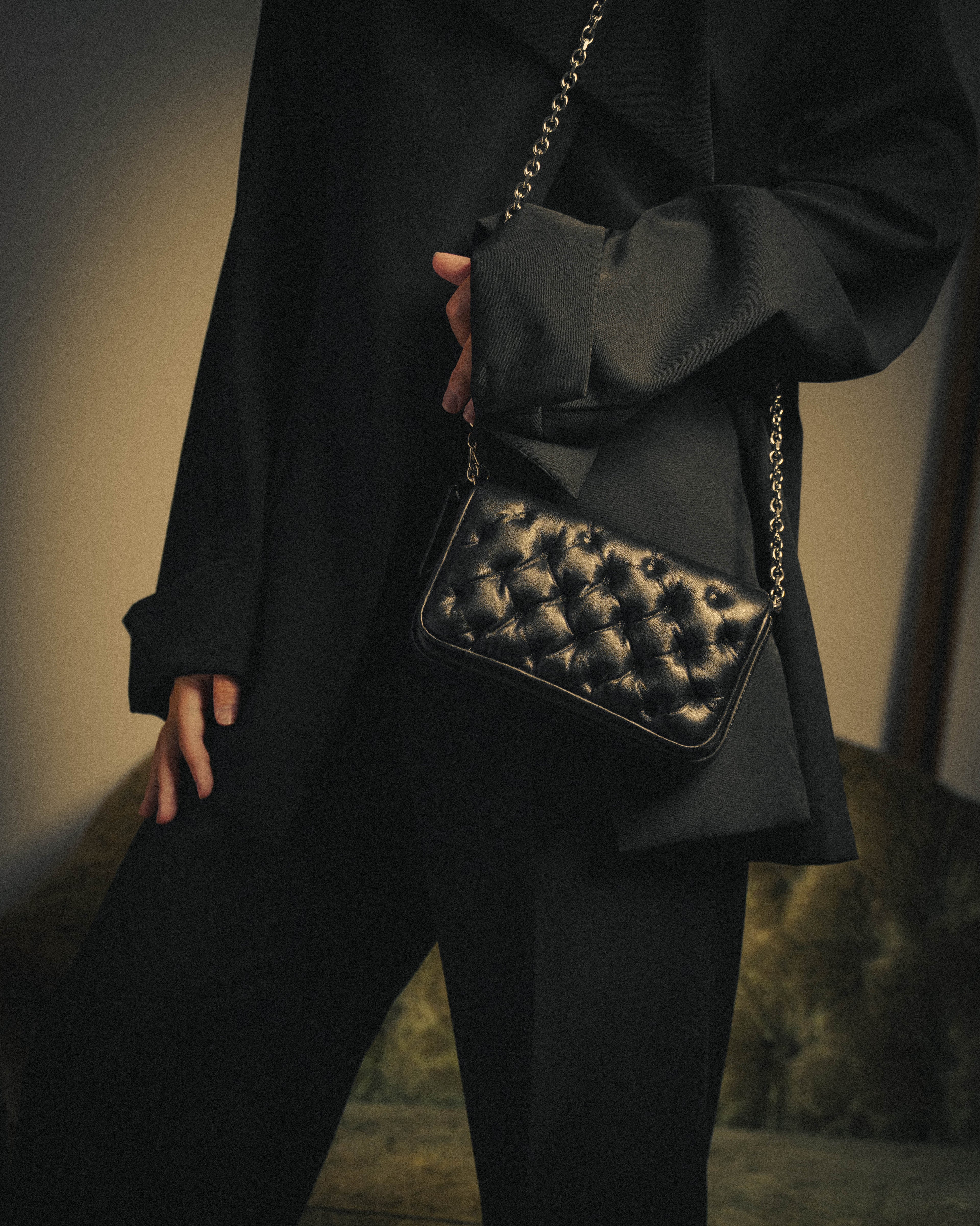 –SPECIAL– "Maison Margiela" 2020's Quilted leather chain shoulder bag