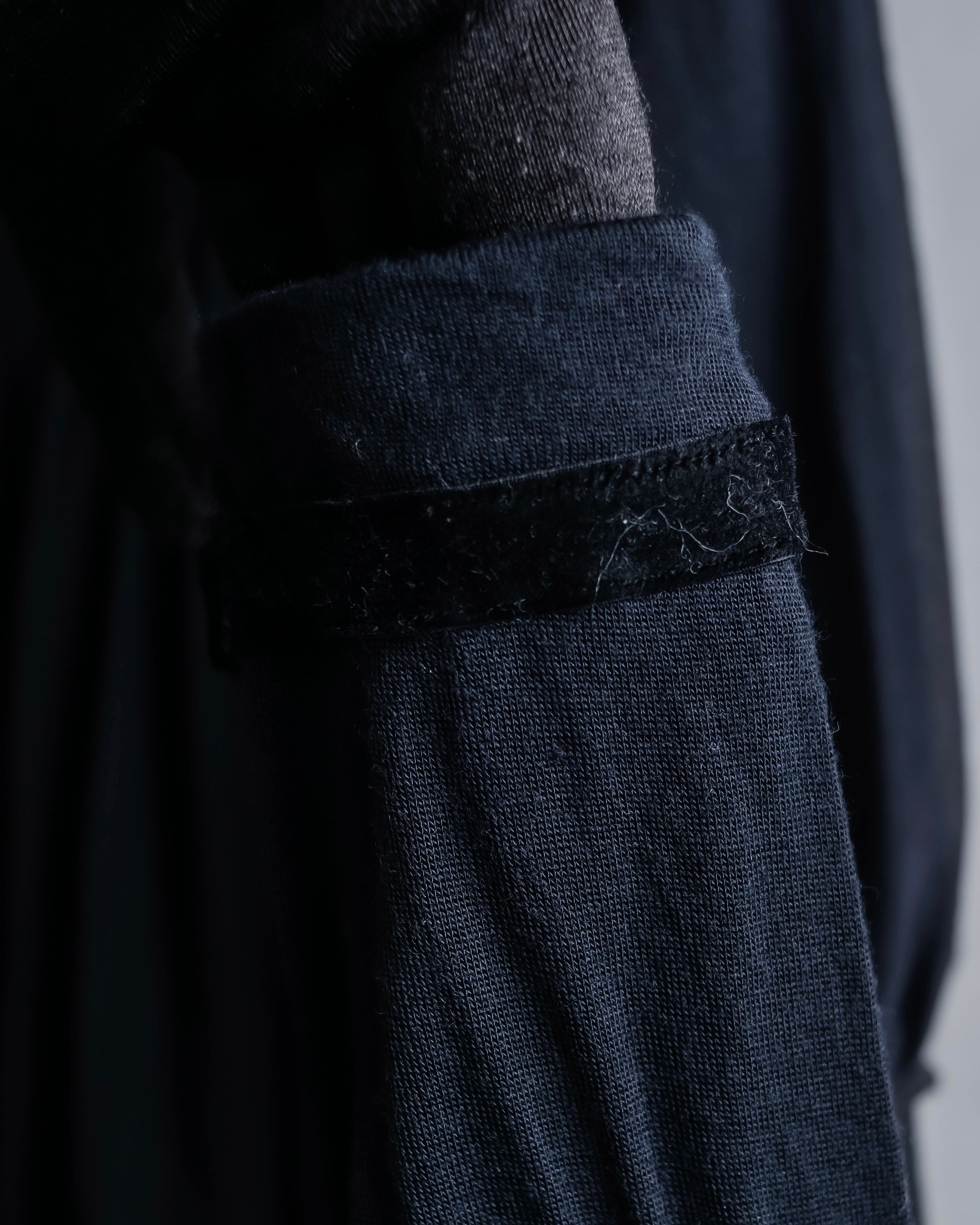 "CALVIN KLEIN" Layered sleeve gathered design pullover