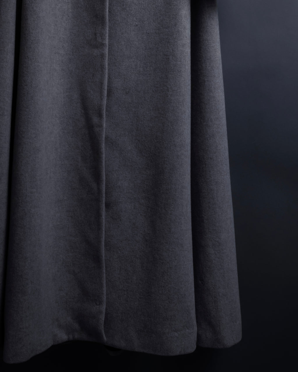 -SPECIAL- "JEAN PAUL GAULTIER"
90's-00's Waist shape A-line silhouette ecryu color super long coat