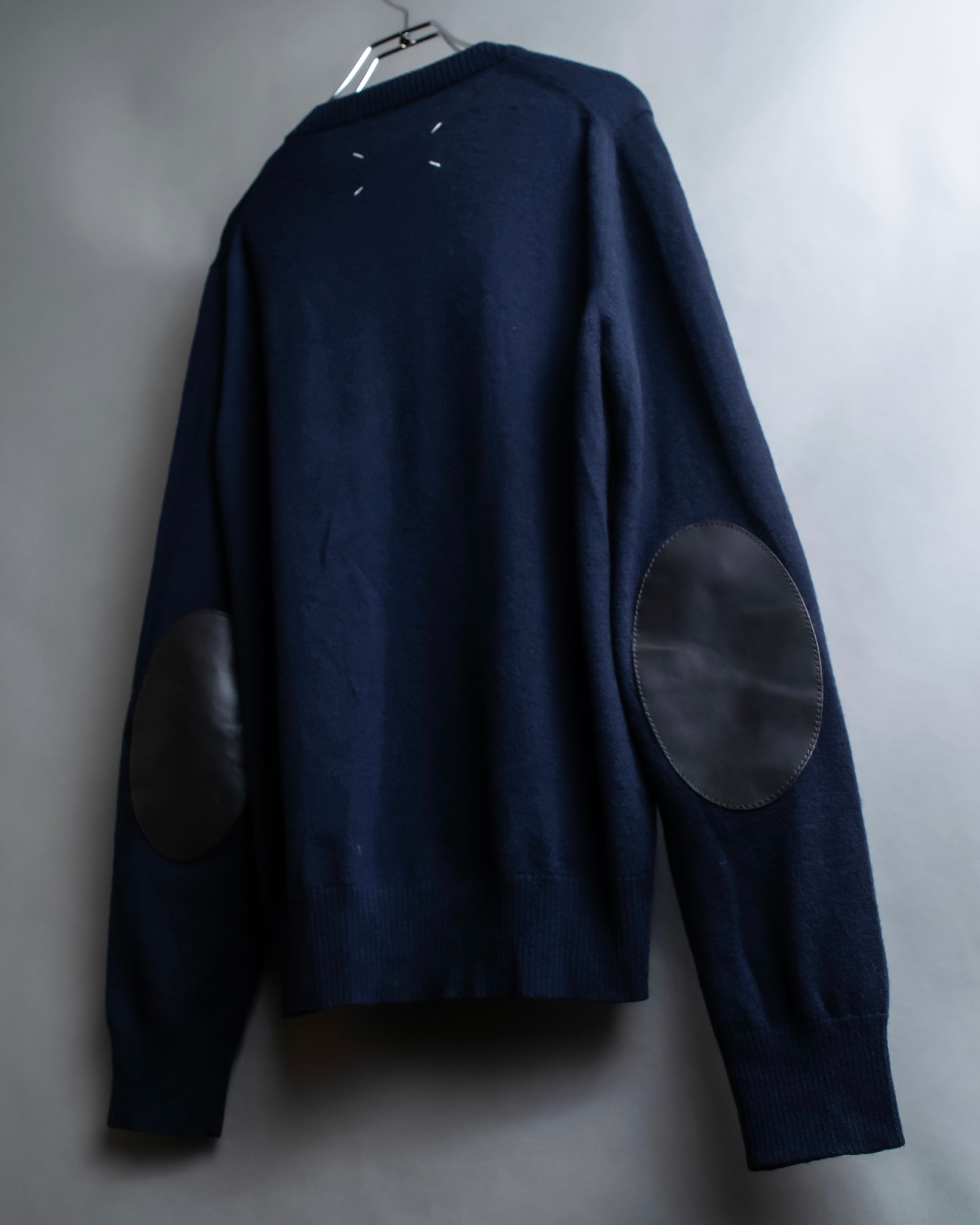 "MAISON MARGIELA" 16AW elbow patch design navy color knit