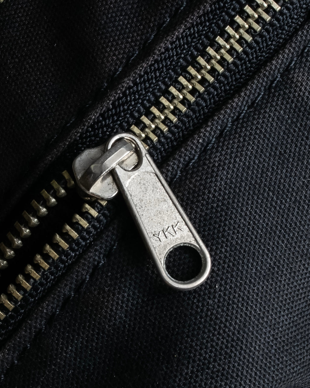 "tricot COMME des GARCONS" 
Flap pocket metal parts design leather hand bag