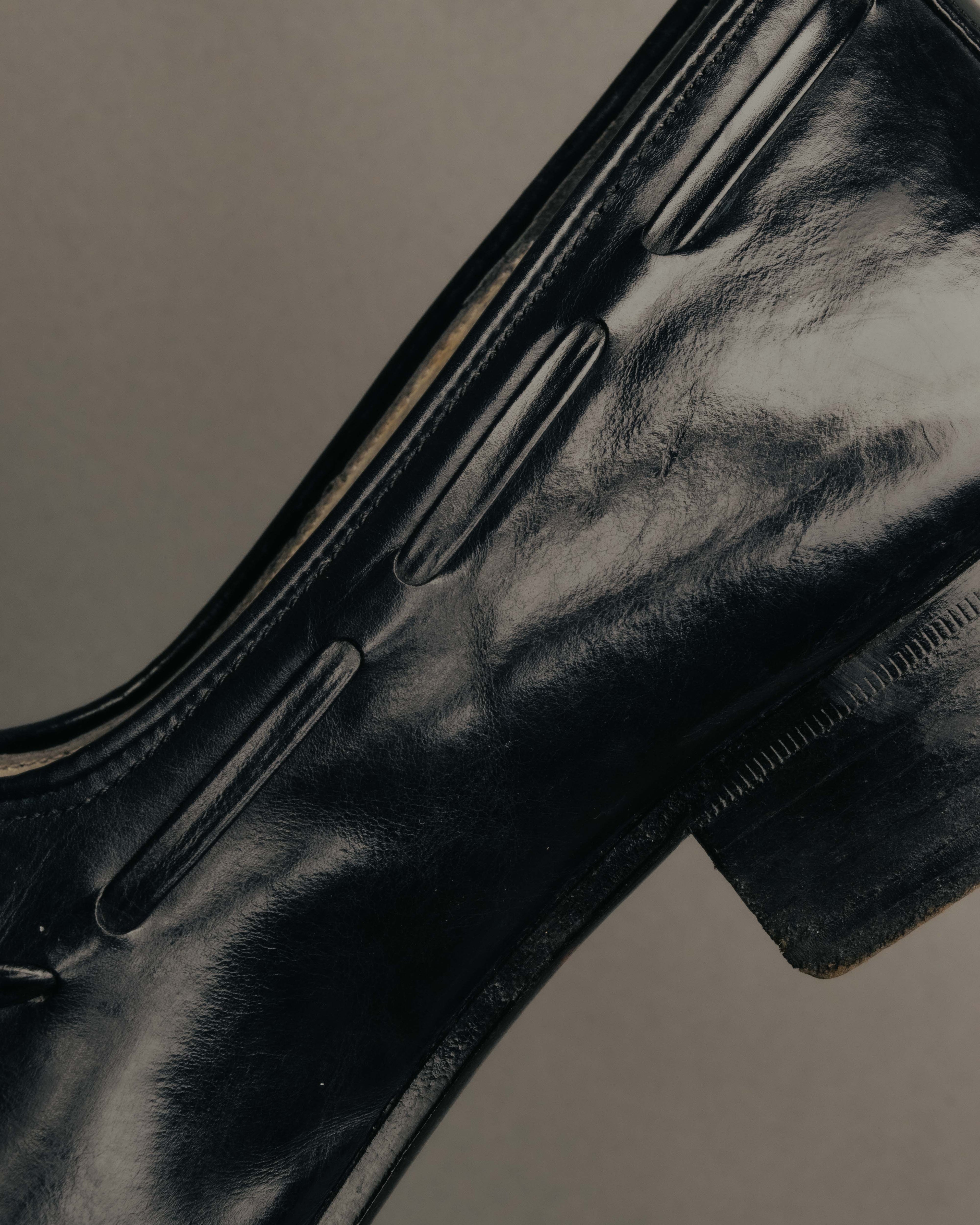 "GUCCI" 80's Vintage anchor motif tassel leather loafers
