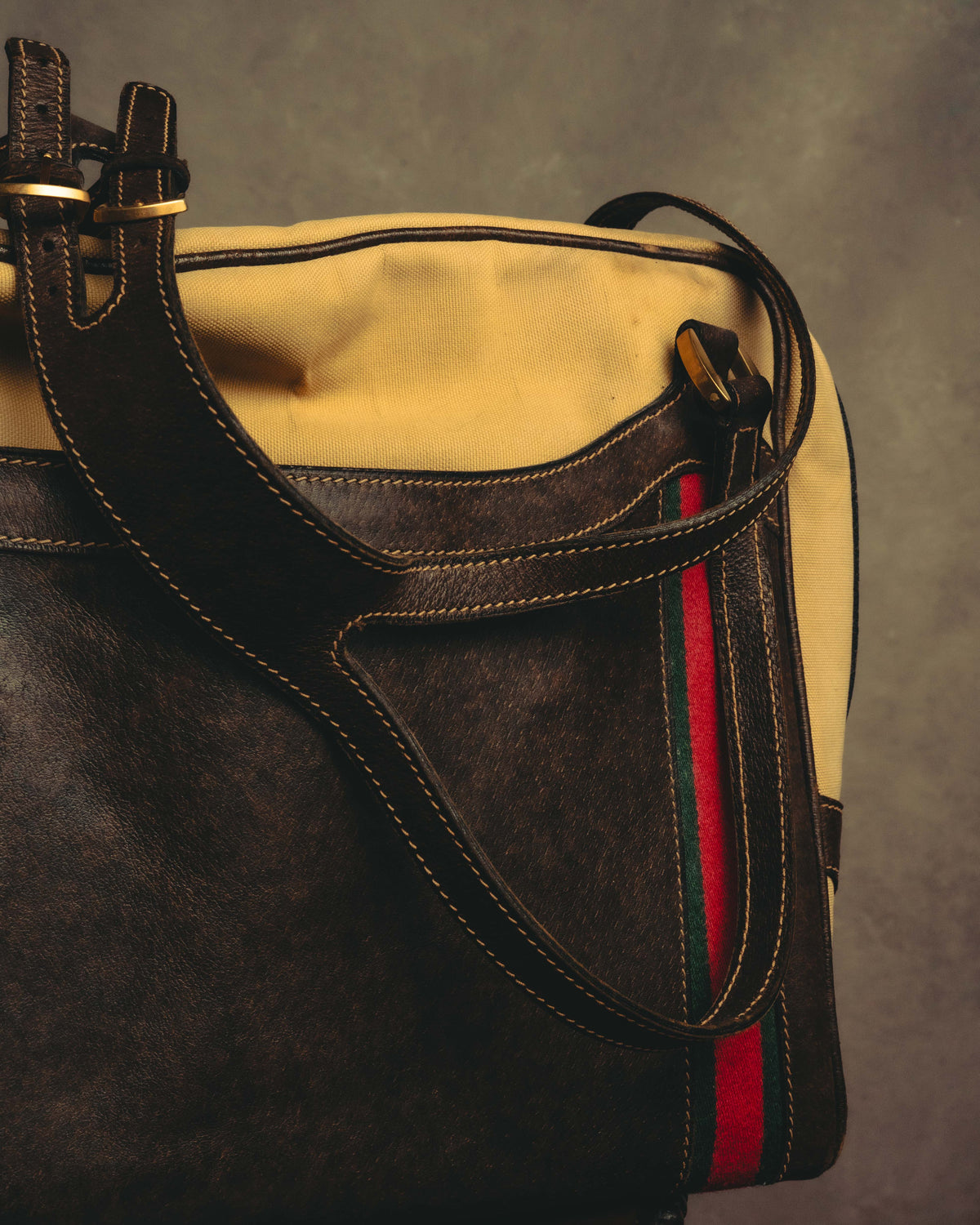 "GUCCI" 70's Iconic web travel shoulder bag