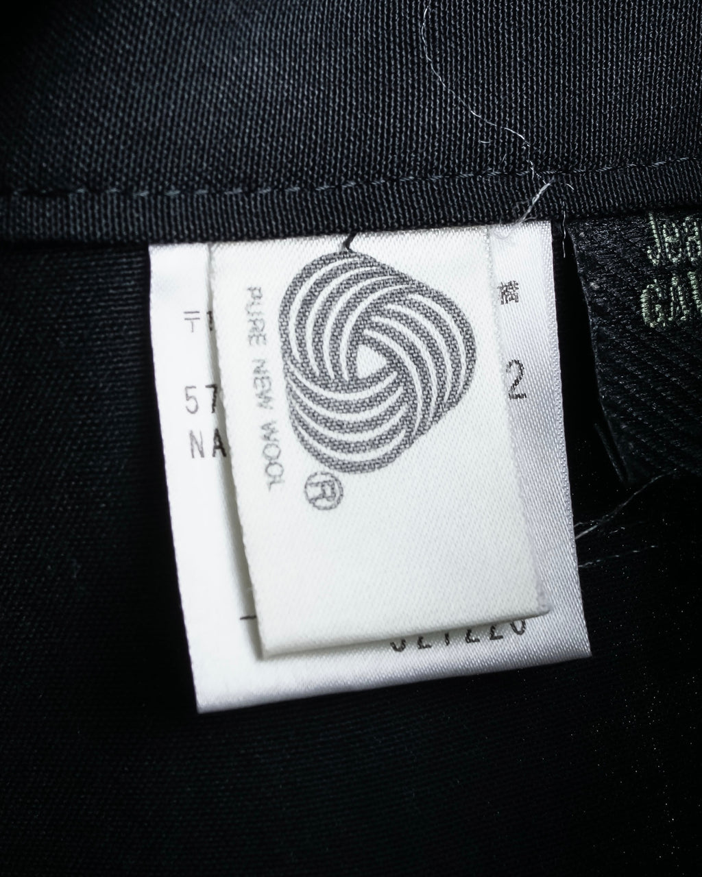 "JEAN PAUL GAULTIER FEMME"
 High-waisted straight draping slacks